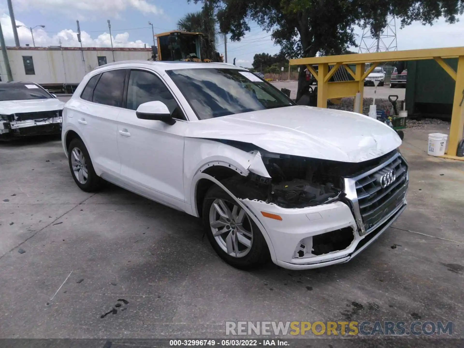 1 Photograph of a damaged car WA1ANAFY6L2012813 AUDI Q5 2020