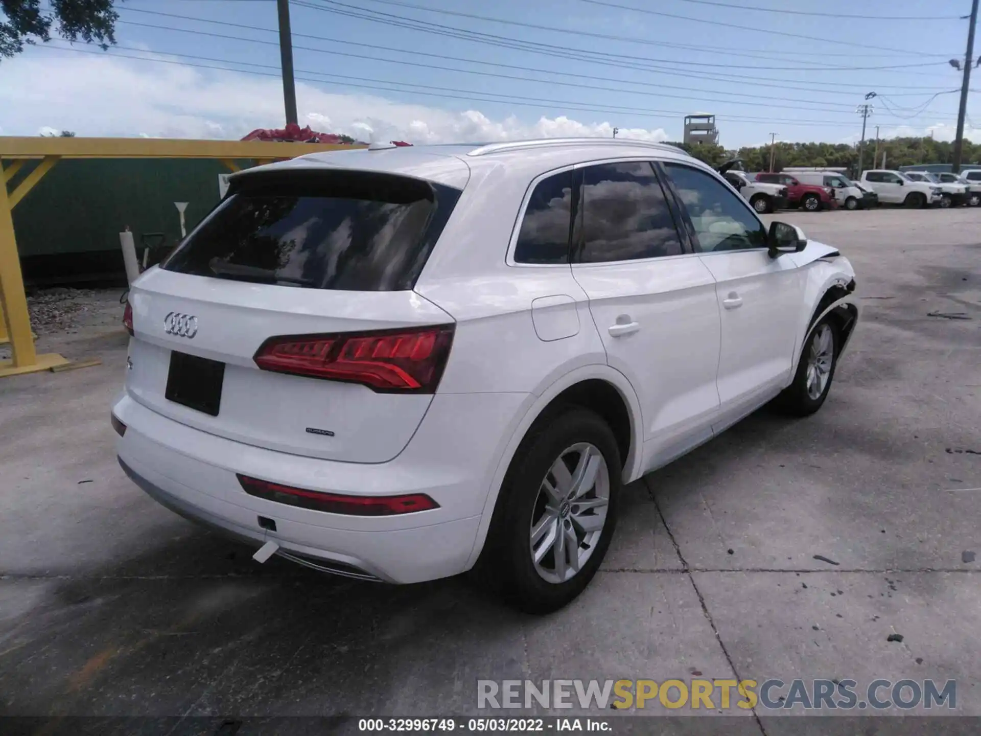 4 Photograph of a damaged car WA1ANAFY6L2012813 AUDI Q5 2020