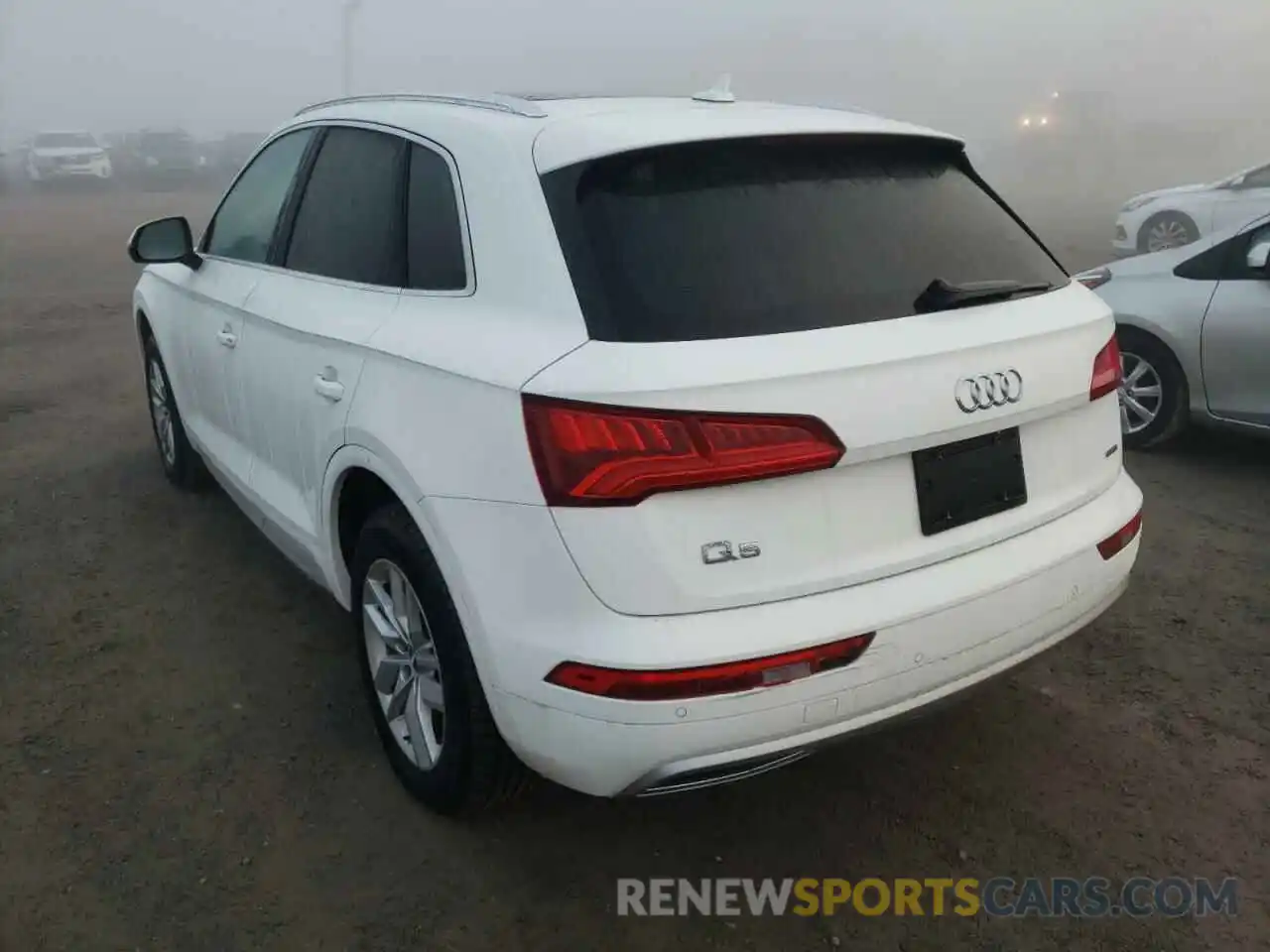 3 Фотография поврежденного автомобиля WA1ANAFY6L2022855 AUDI Q5 2020