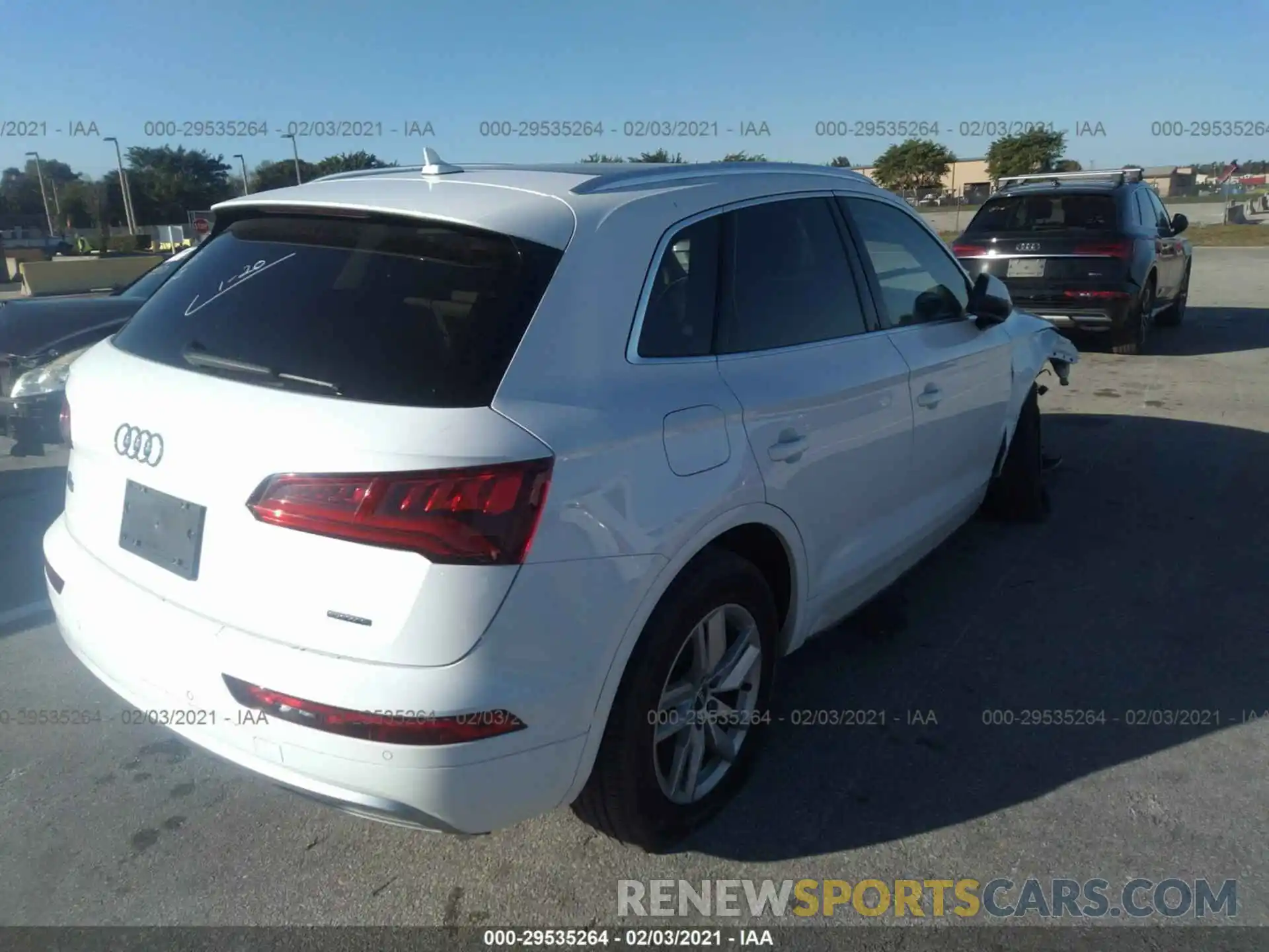 4 Photograph of a damaged car WA1ANAFY6L2023956 AUDI Q5 2020