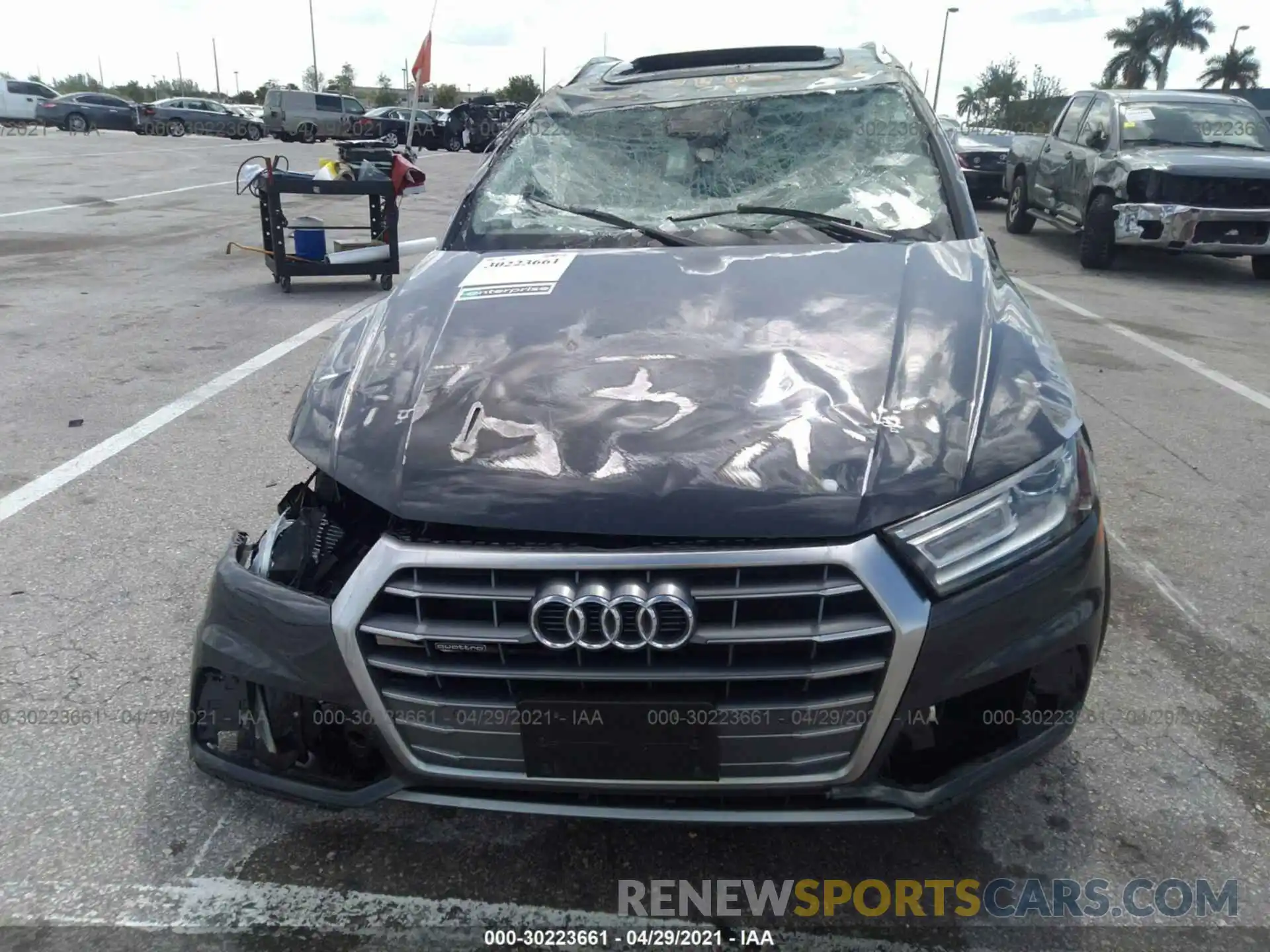 6 Photograph of a damaged car WA1ANAFY6L2041728 AUDI Q5 2020