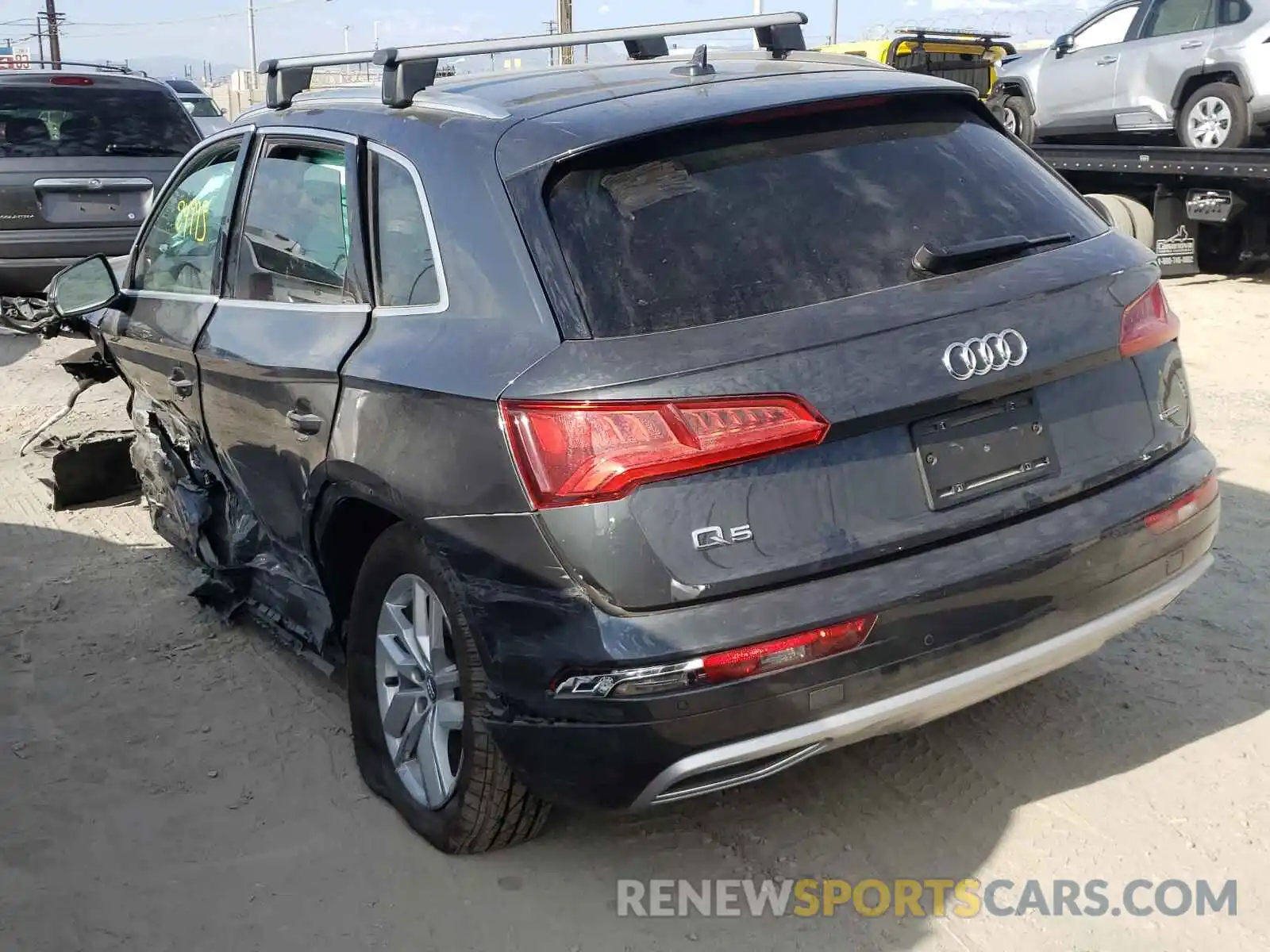 3 Фотография поврежденного автомобиля WA1ANAFY6L2063857 AUDI Q5 2020