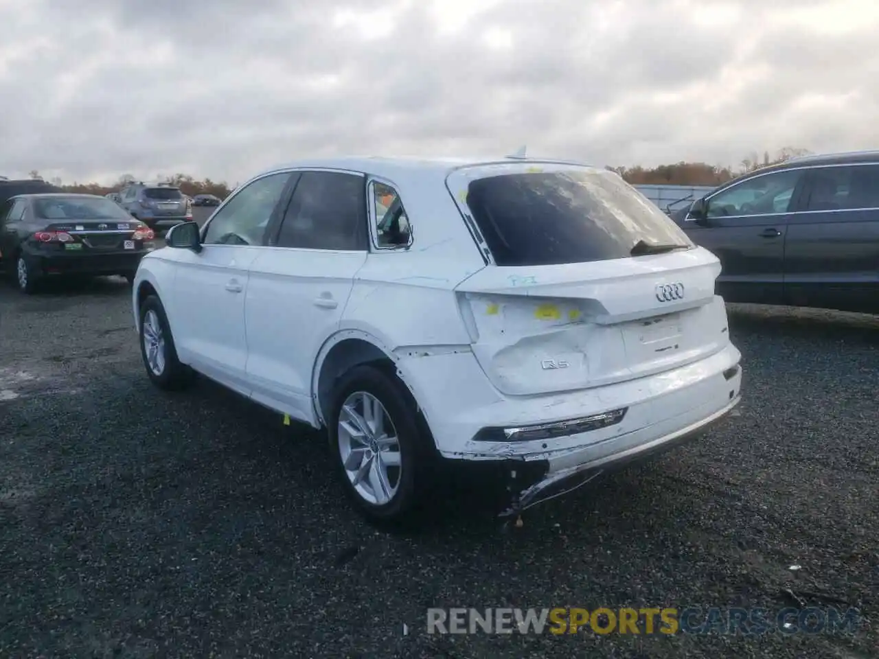 3 Photograph of a damaged car WA1ANAFY6L2064457 AUDI Q5 2020