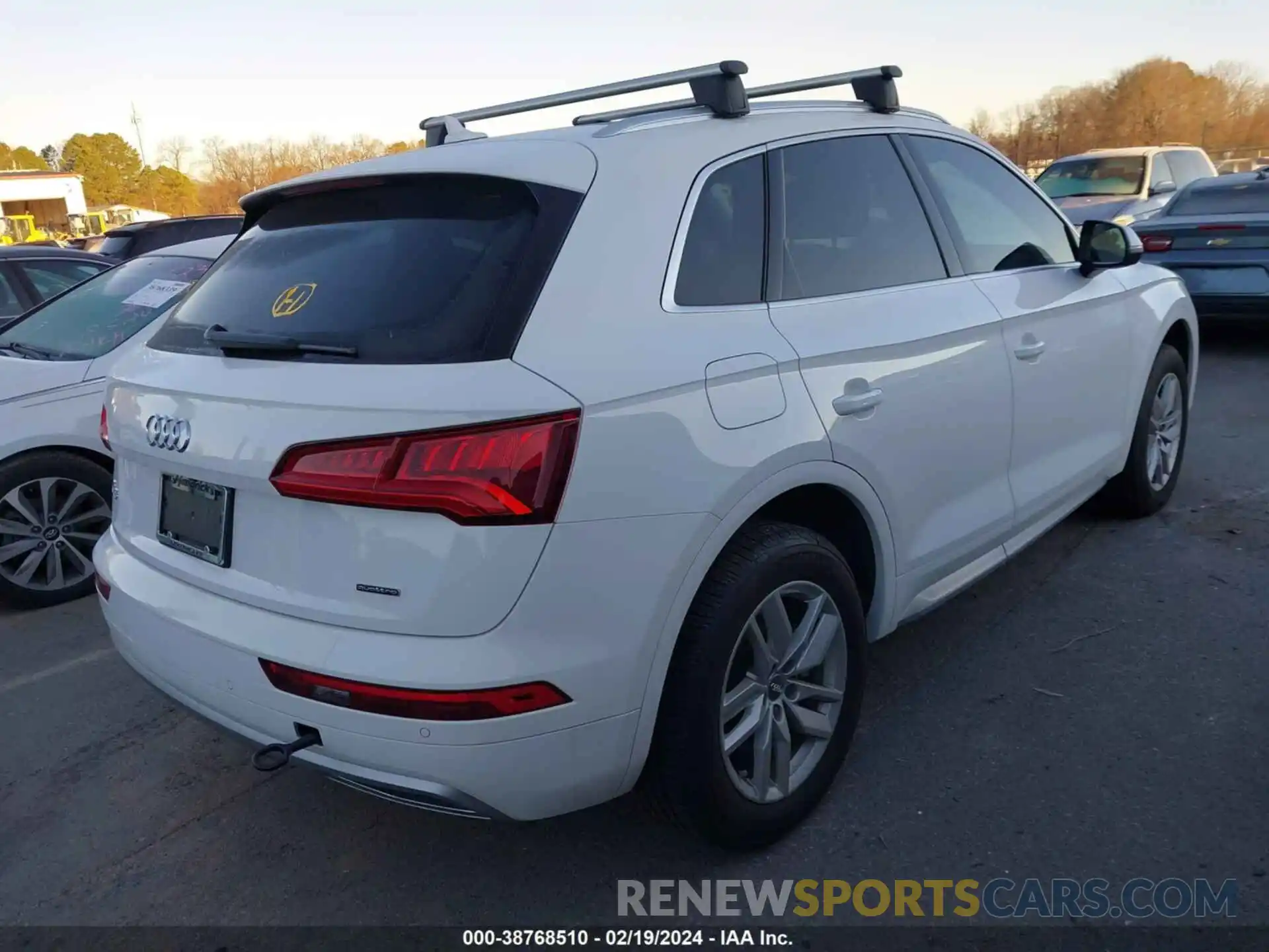 4 Photograph of a damaged car WA1ANAFY6L2066015 AUDI Q5 2020