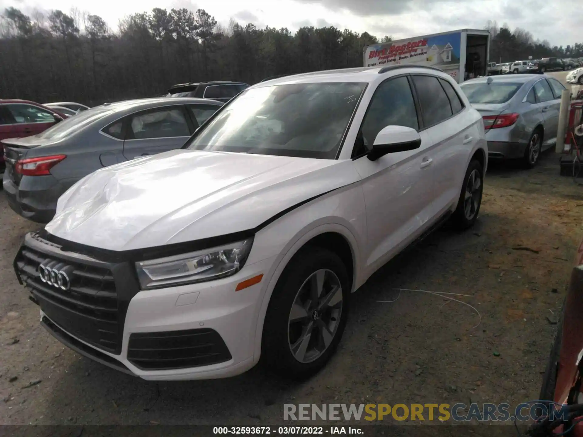 2 Photograph of a damaged car WA1ANAFY6L2084093 AUDI Q5 2020