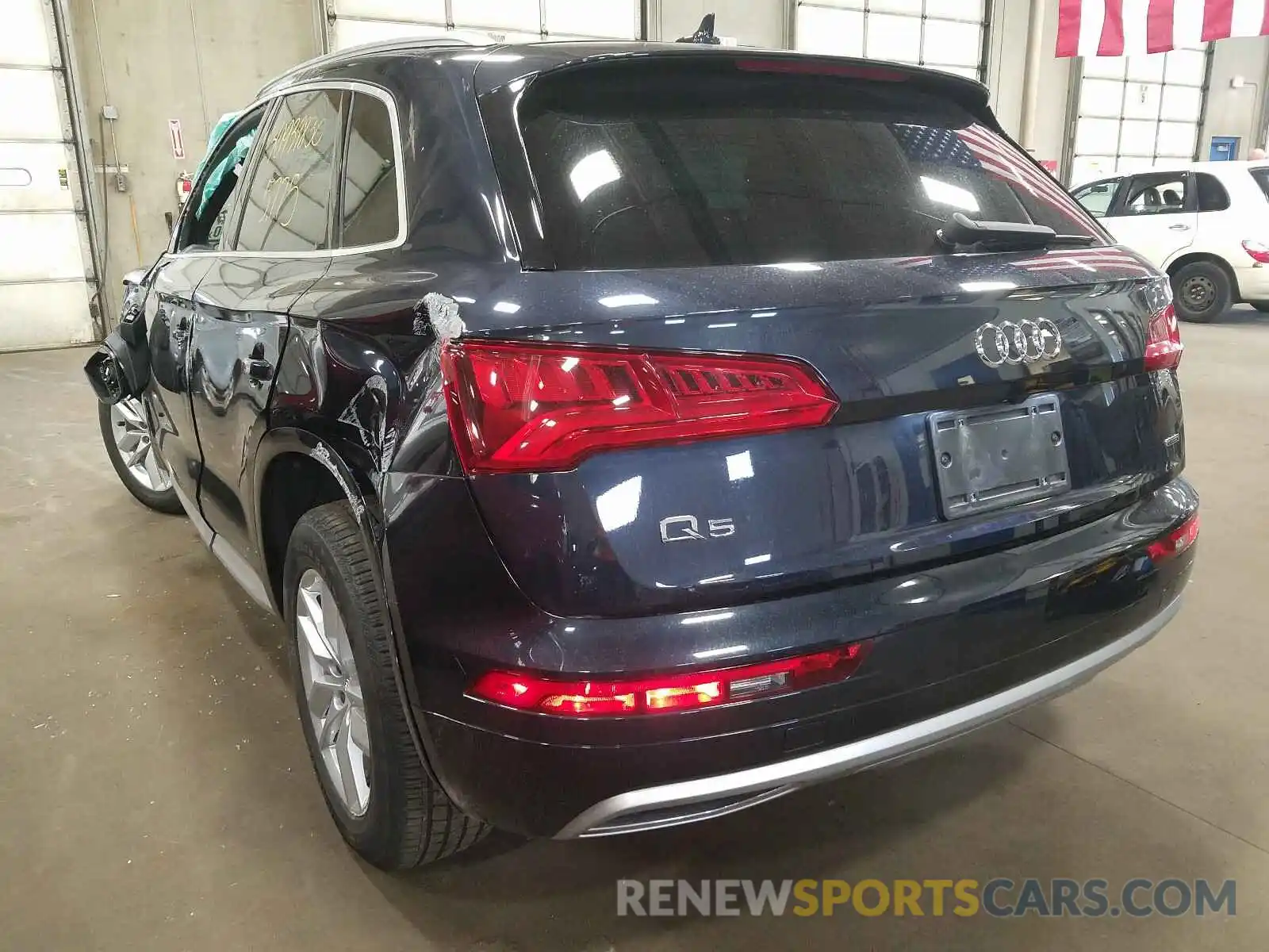 3 Фотография поврежденного автомобиля WA1ANAFY7L2004039 AUDI Q5 2020