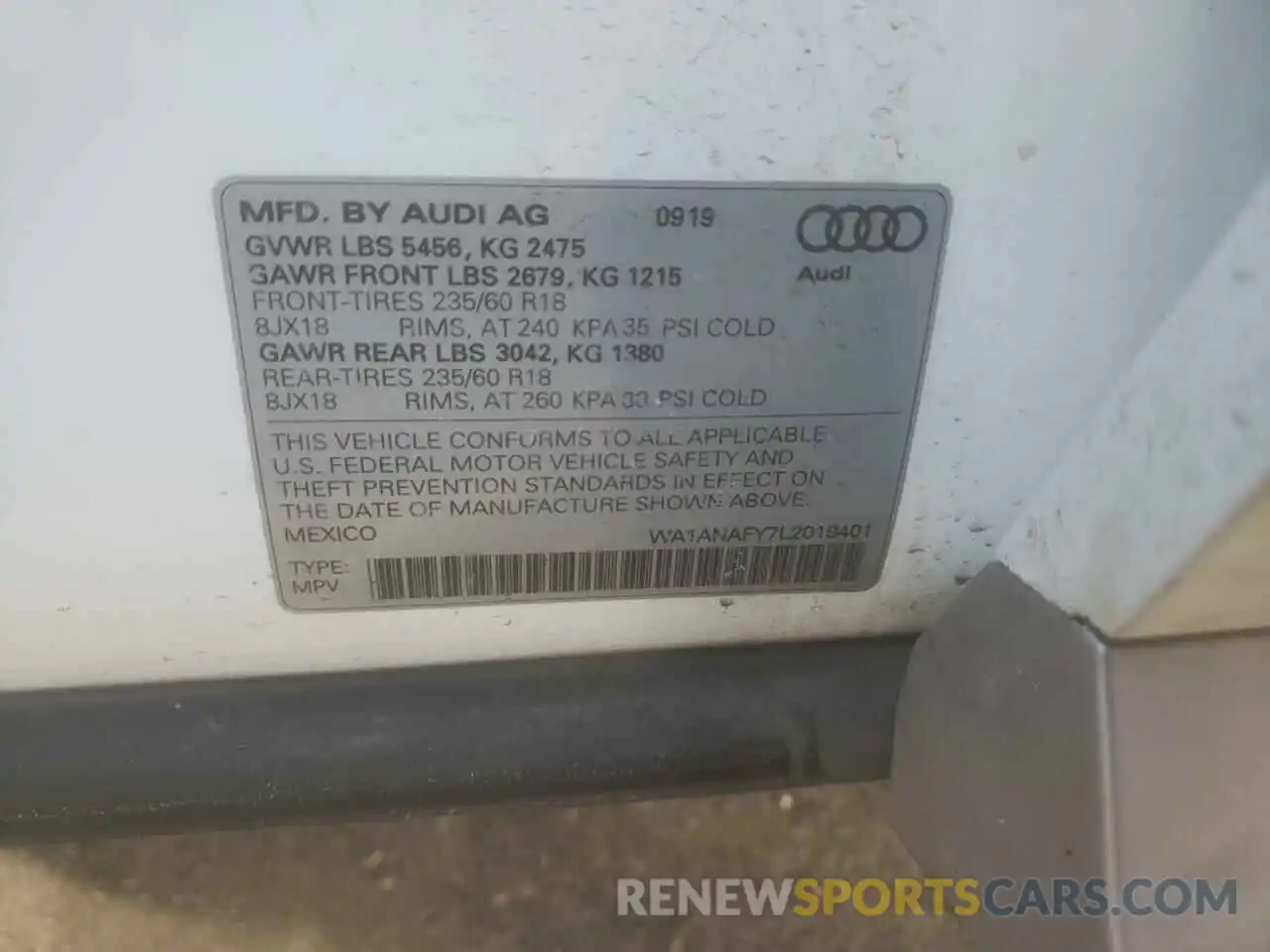 10 Photograph of a damaged car WA1ANAFY7L2019401 AUDI Q5 2020