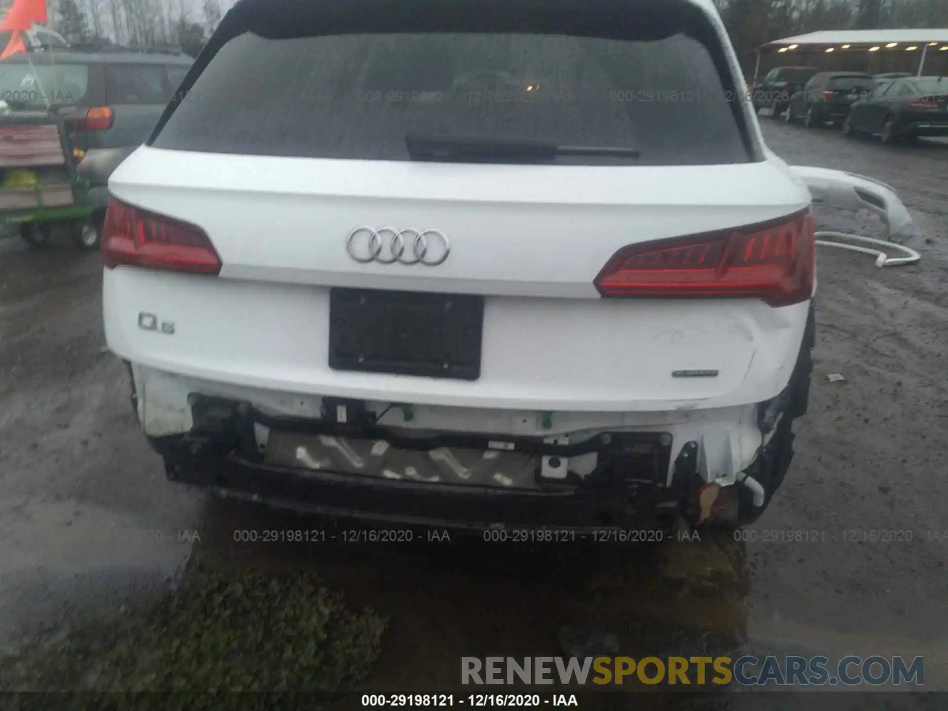 6 Photograph of a damaged car WA1ANAFY7L2034979 AUDI Q5 2020