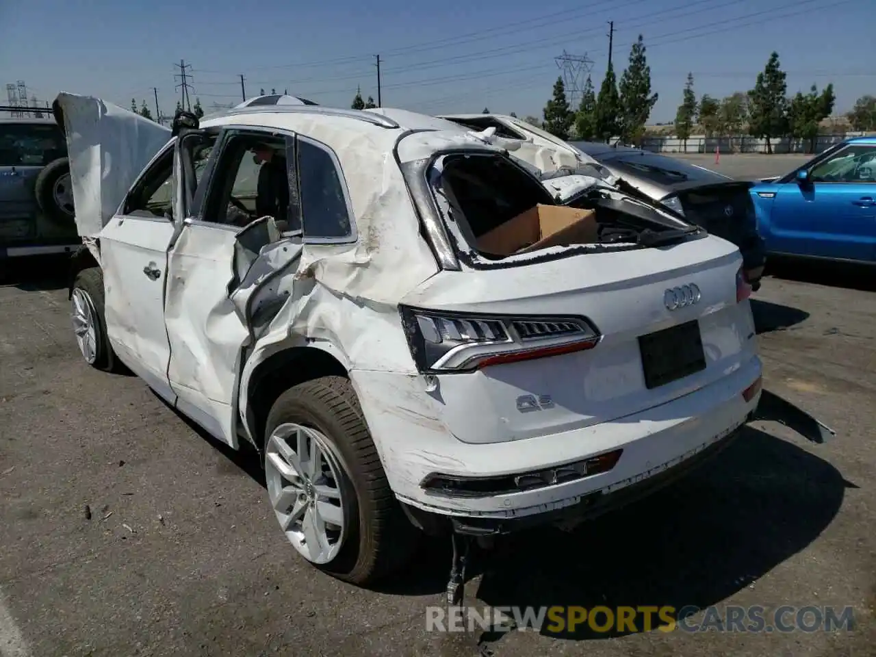 3 Photograph of a damaged car WA1ANAFY7L2042158 AUDI Q5 2020