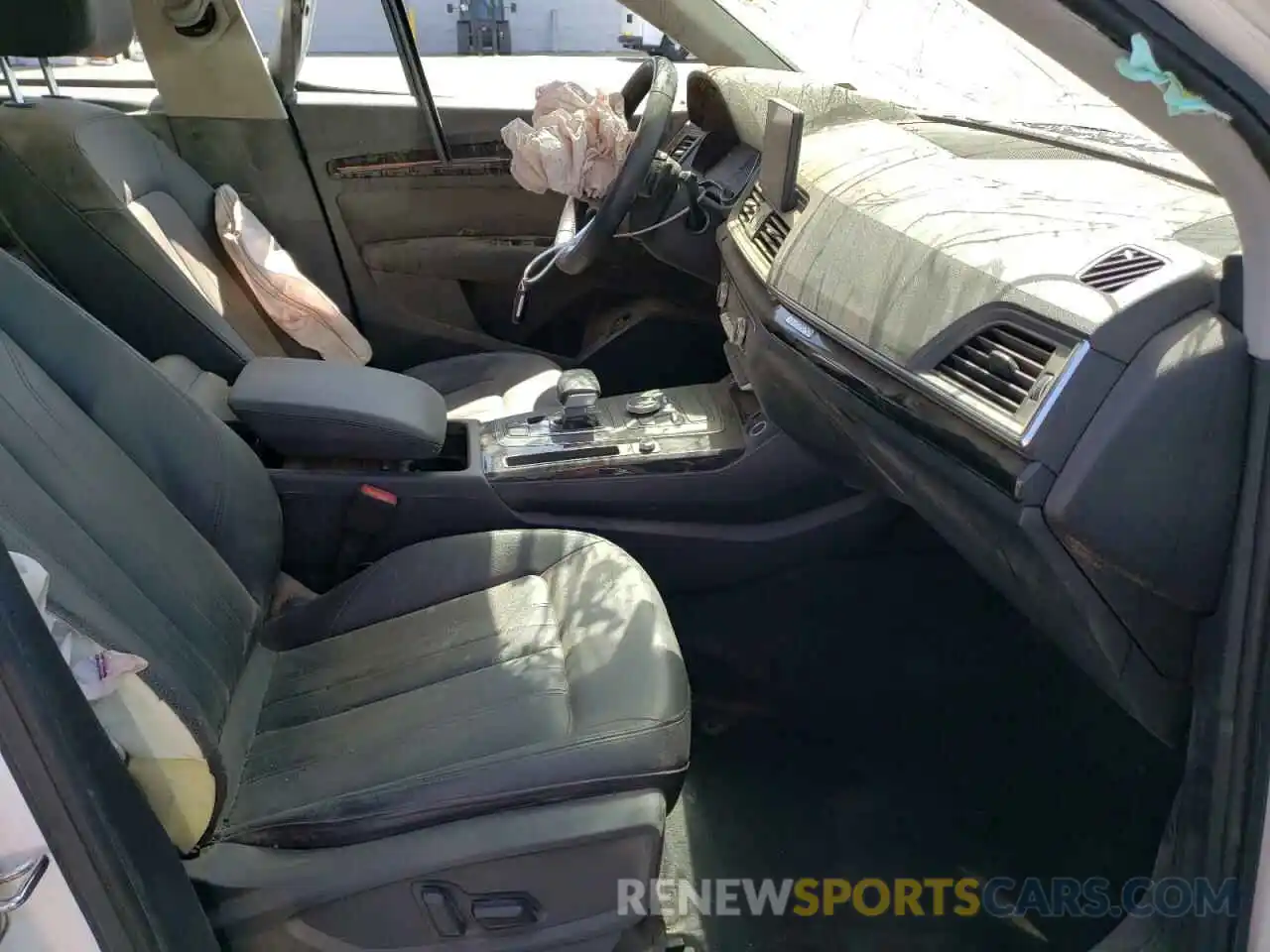 5 Photograph of a damaged car WA1ANAFY7L2042158 AUDI Q5 2020