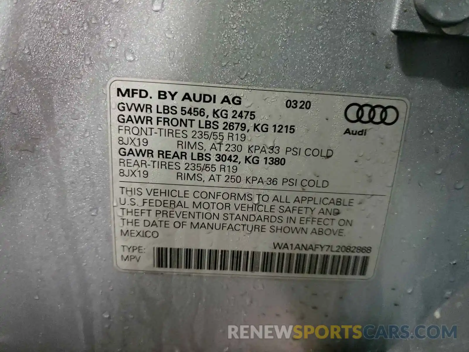 10 Photograph of a damaged car WA1ANAFY7L2082868 AUDI Q5 2020