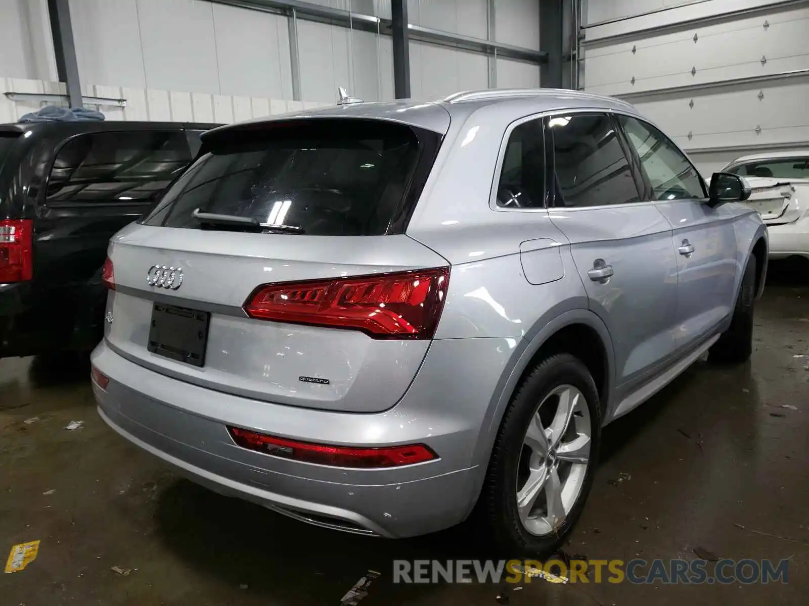 4 Фотография поврежденного автомобиля WA1ANAFY7L2082868 AUDI Q5 2020