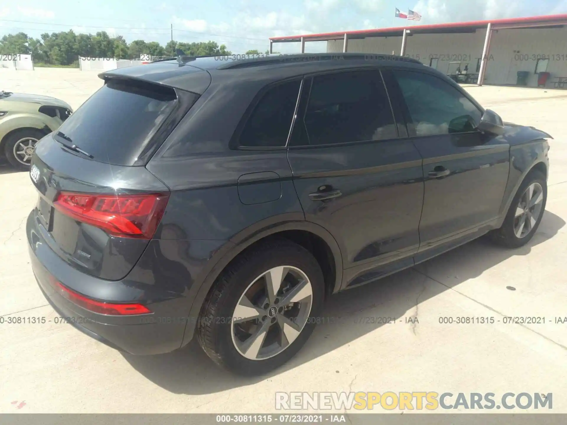 4 Фотография поврежденного автомобиля WA1ANAFY7L2086659 AUDI Q5 2020