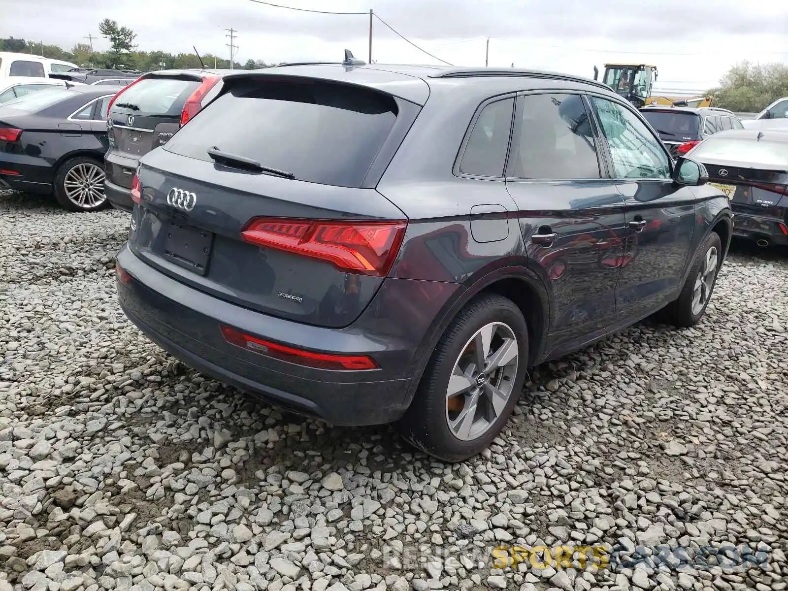 4 Photograph of a damaged car WA1ANAFY7L2090260 AUDI Q5 2020