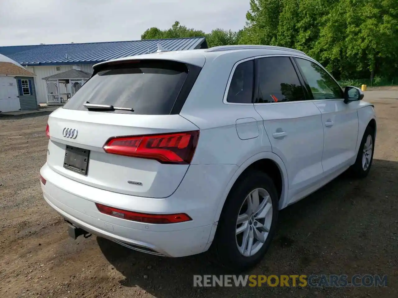 4 Photograph of a damaged car WA1ANAFY7L2094843 AUDI Q5 2020