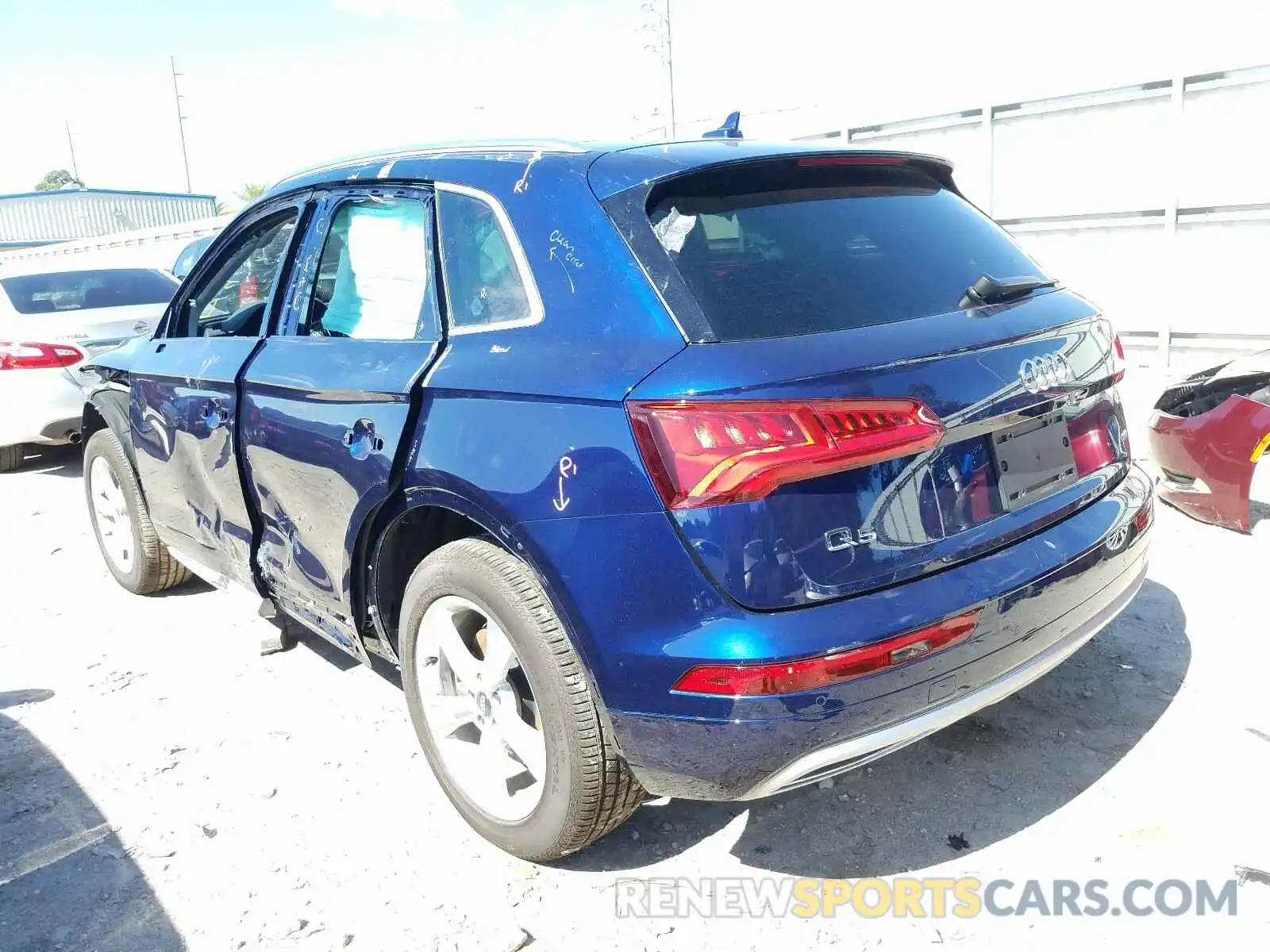 3 Фотография поврежденного автомобиля WA1ANAFY8L2000792 AUDI Q5 2020