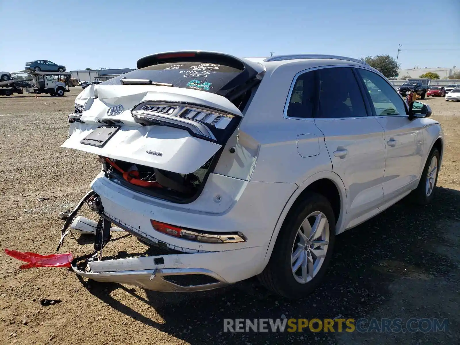 4 Photograph of a damaged car WA1ANAFY8L2015146 AUDI Q5 2020