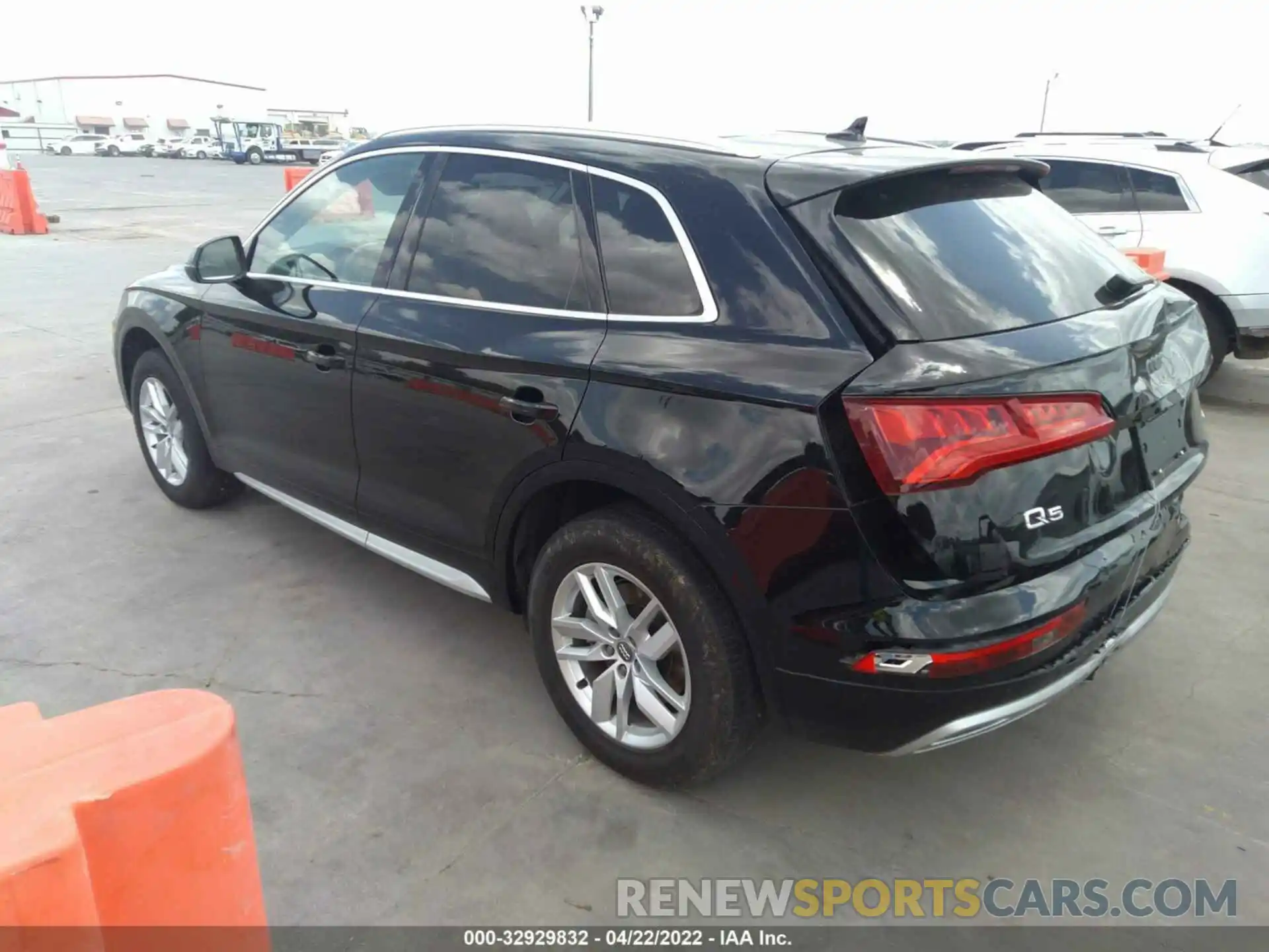 3 Фотография поврежденного автомобиля WA1ANAFY8L2028933 AUDI Q5 2020