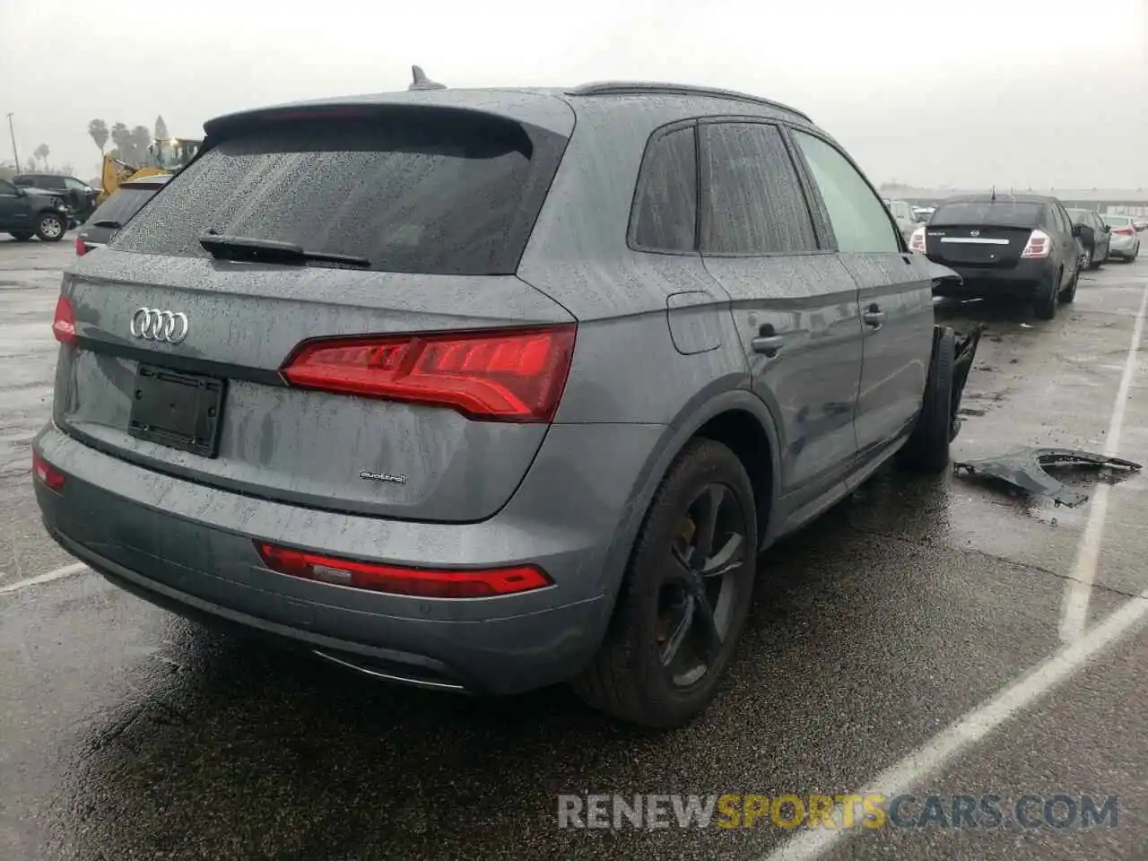 4 Photograph of a damaged car WA1ANAFY8L2037647 AUDI Q5 2020