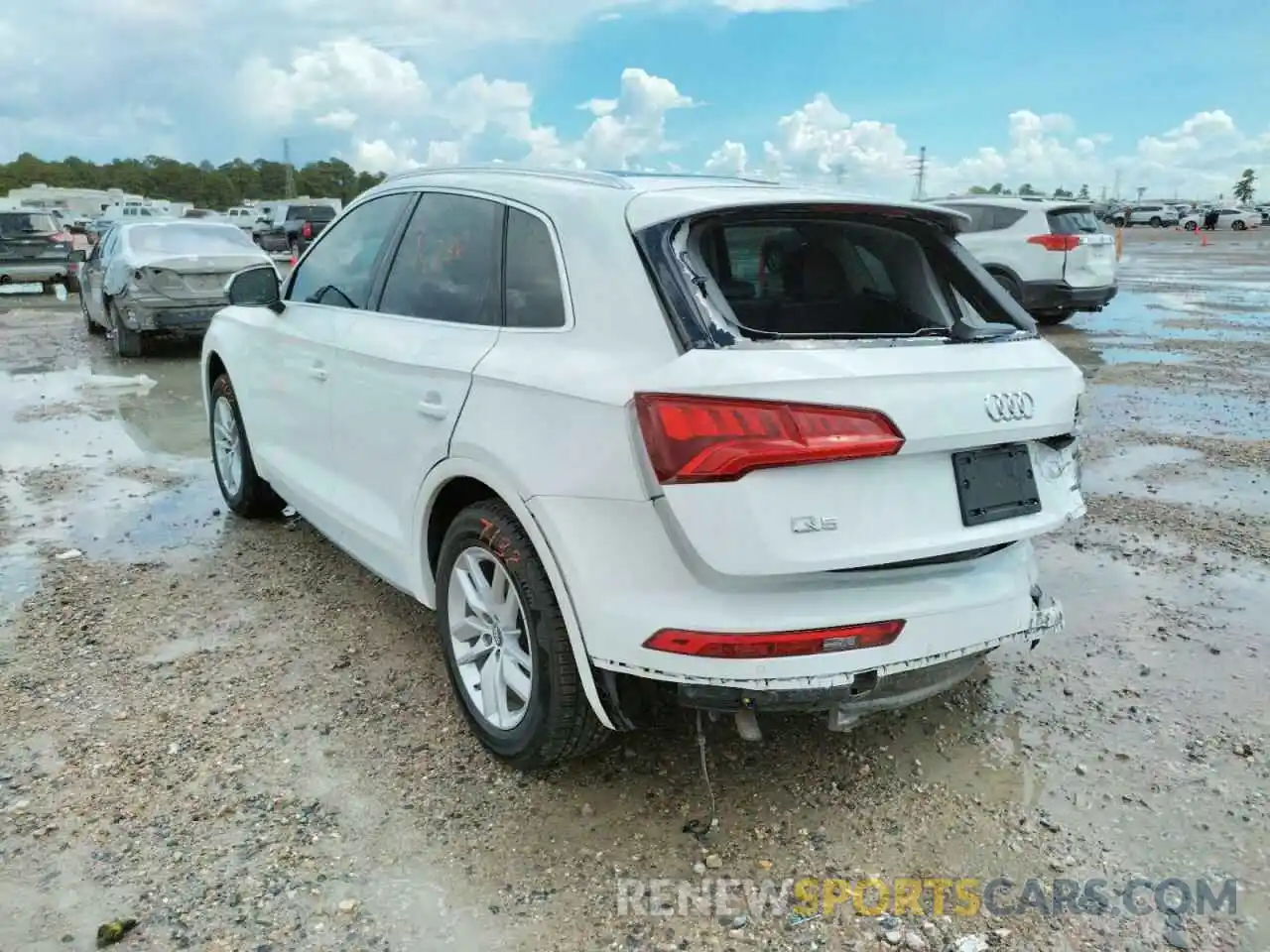 3 Фотография поврежденного автомобиля WA1ANAFY8L2042041 AUDI Q5 2020