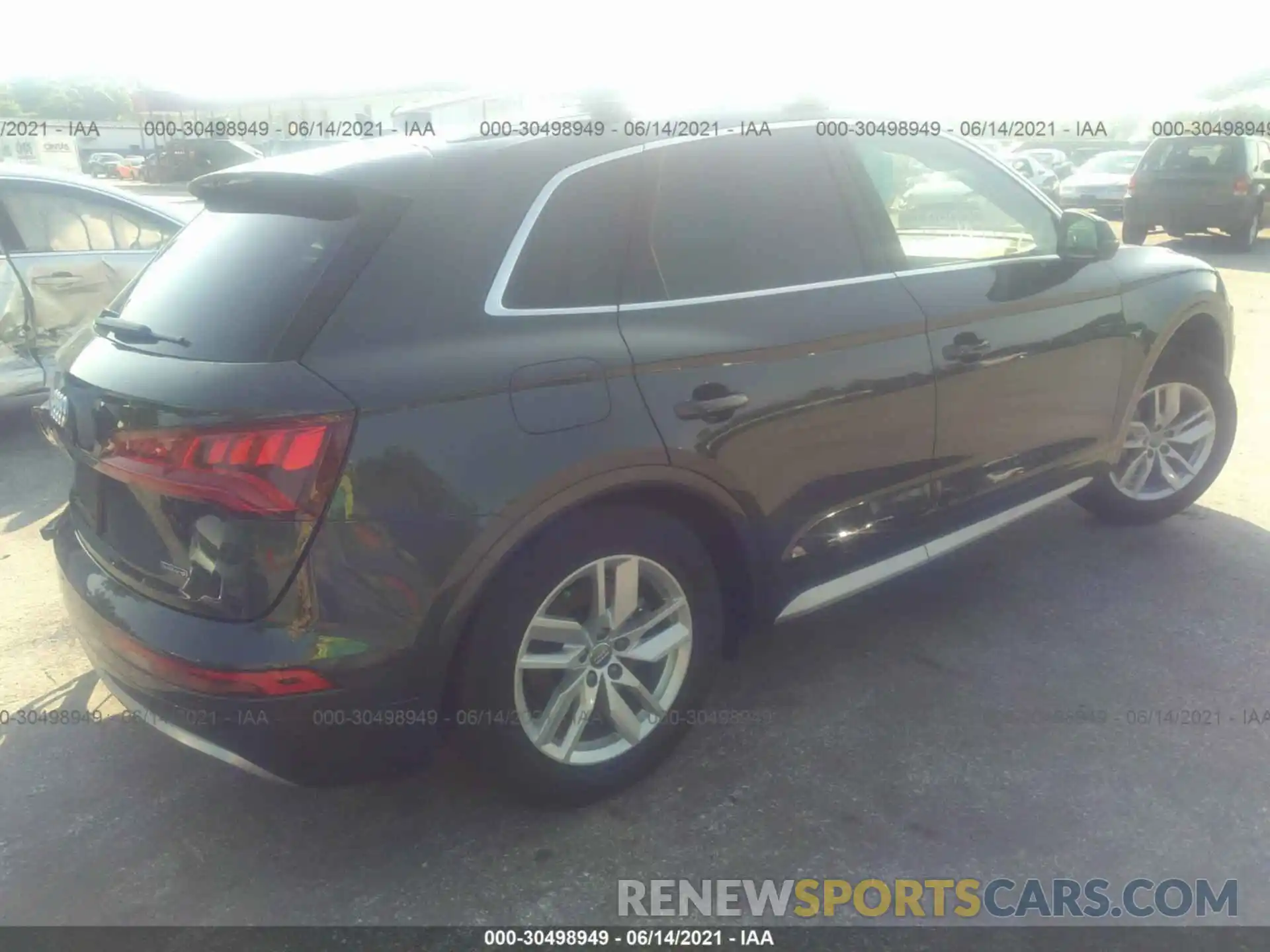 4 Photograph of a damaged car WA1ANAFY8L2079526 AUDI Q5 2020