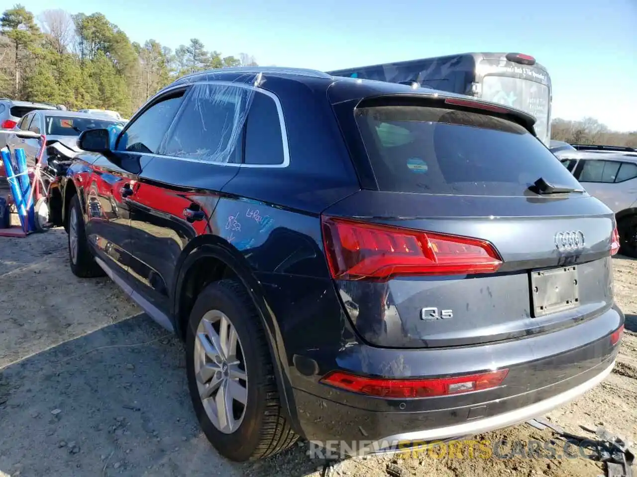 3 Фотография поврежденного автомобиля WA1ANAFY8L2099209 AUDI Q5 2020