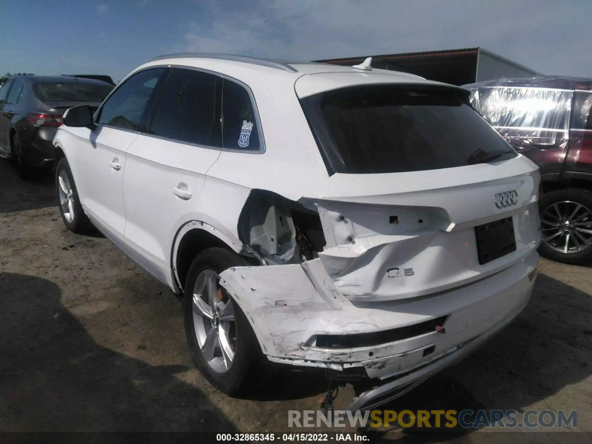 3 Photograph of a damaged car WA1ANAFY9L2022378 AUDI Q5 2020