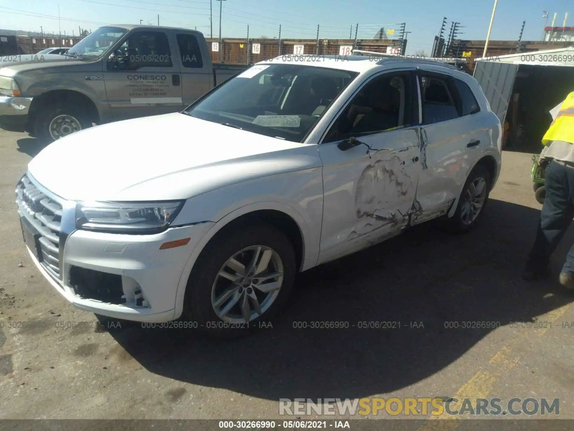 2 Photograph of a damaged car WA1ANAFY9L2035390 AUDI Q5 2020