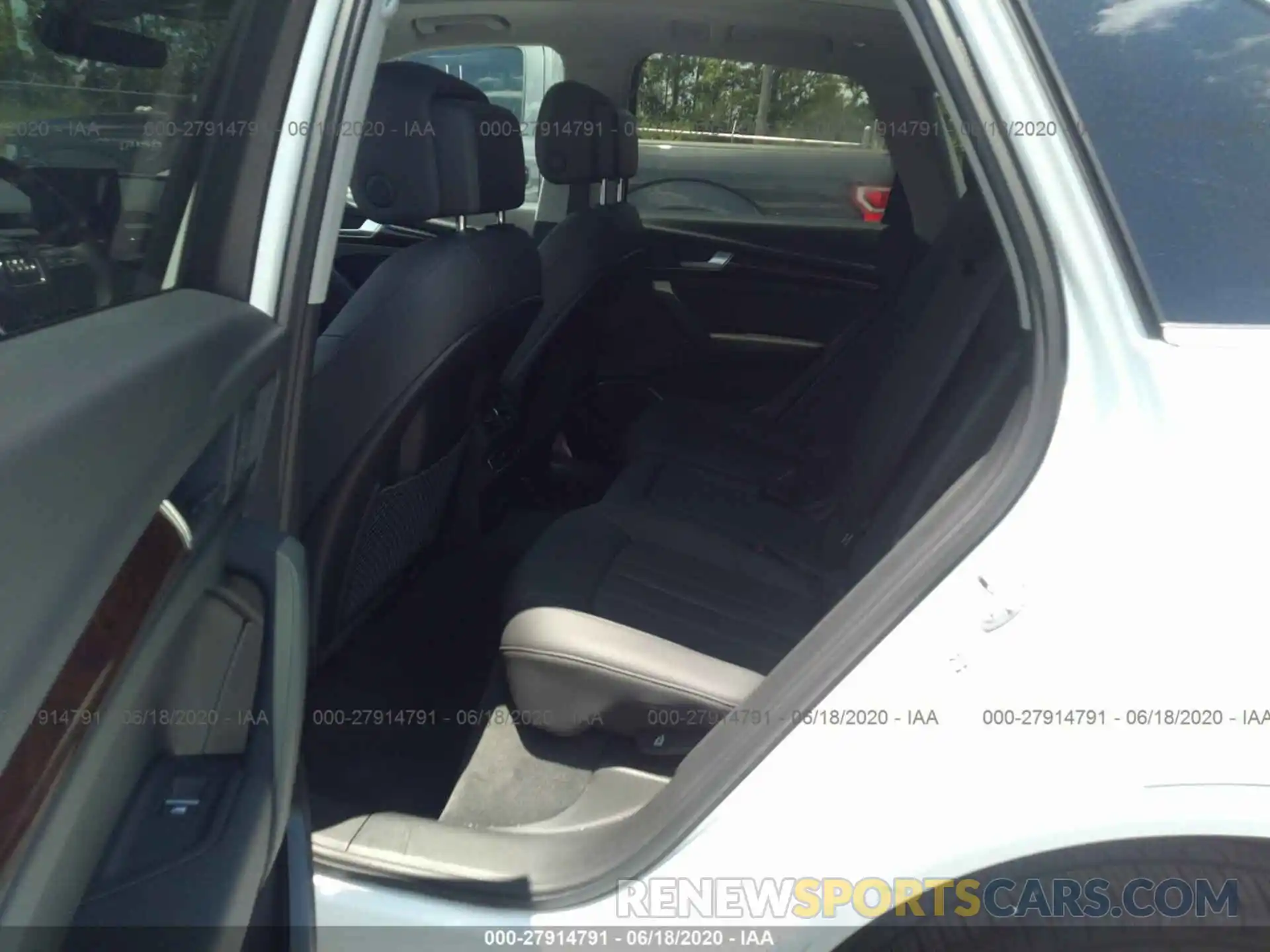 8 Photograph of a damaged car WA1ANAFY9L2041769 AUDI Q5 2020