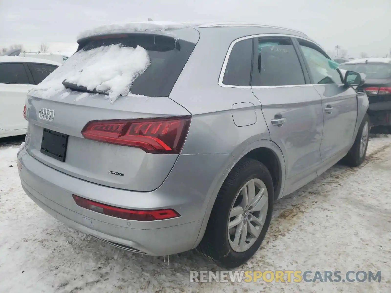 4 Photograph of a damaged car WA1ANAFY9L2070284 AUDI Q5 2020