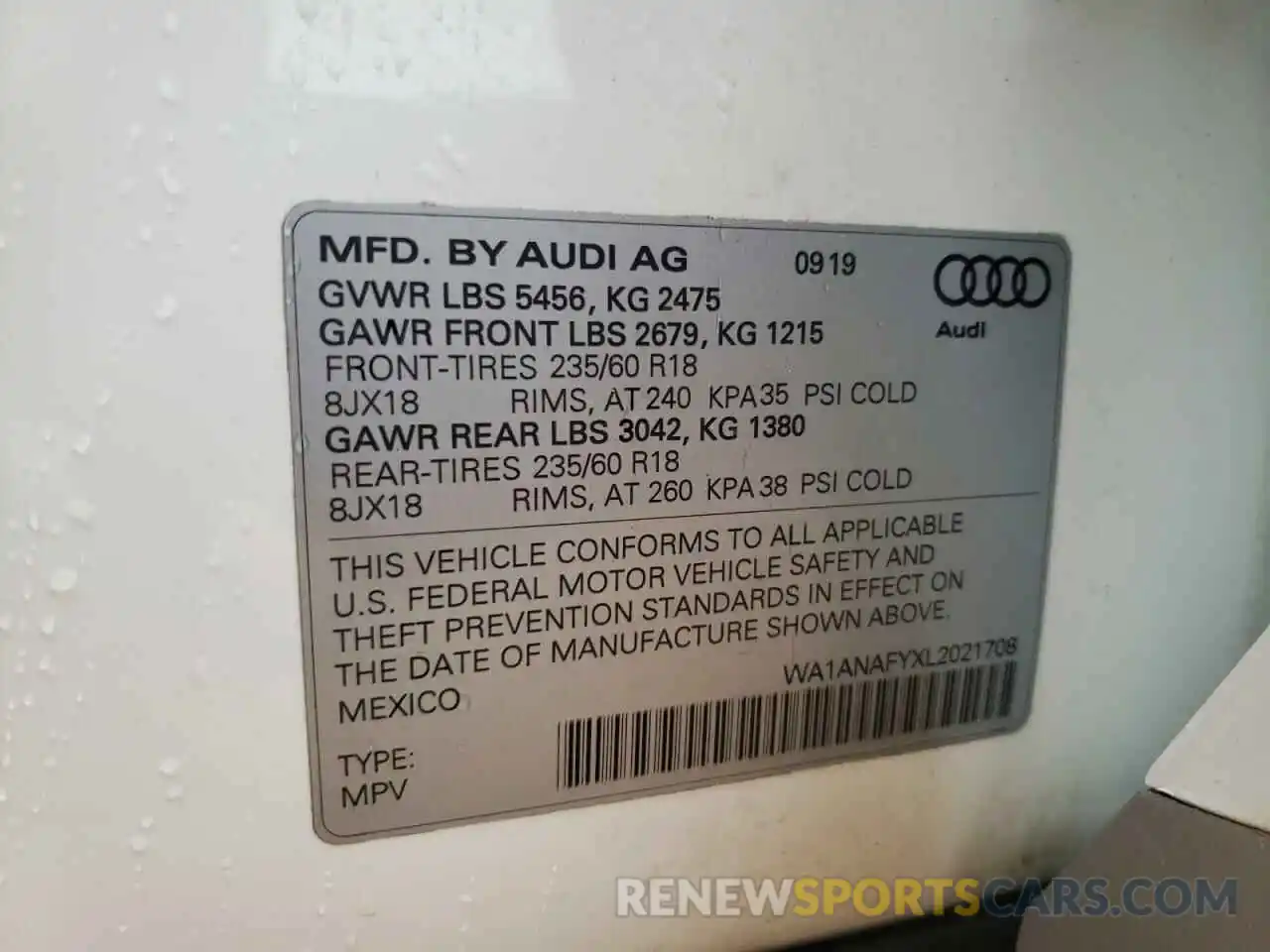 10 Photograph of a damaged car WA1ANAFYXL2021708 AUDI Q5 2020