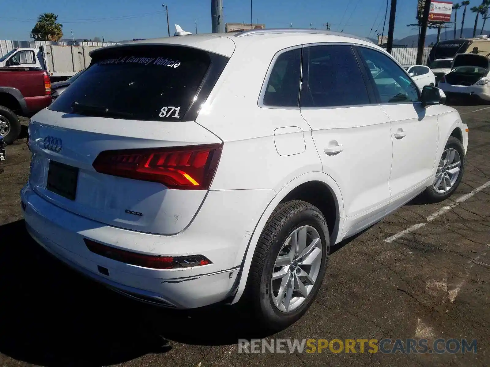 4 Photograph of a damaged car WA1ANAFYXL2037018 AUDI Q5 2020