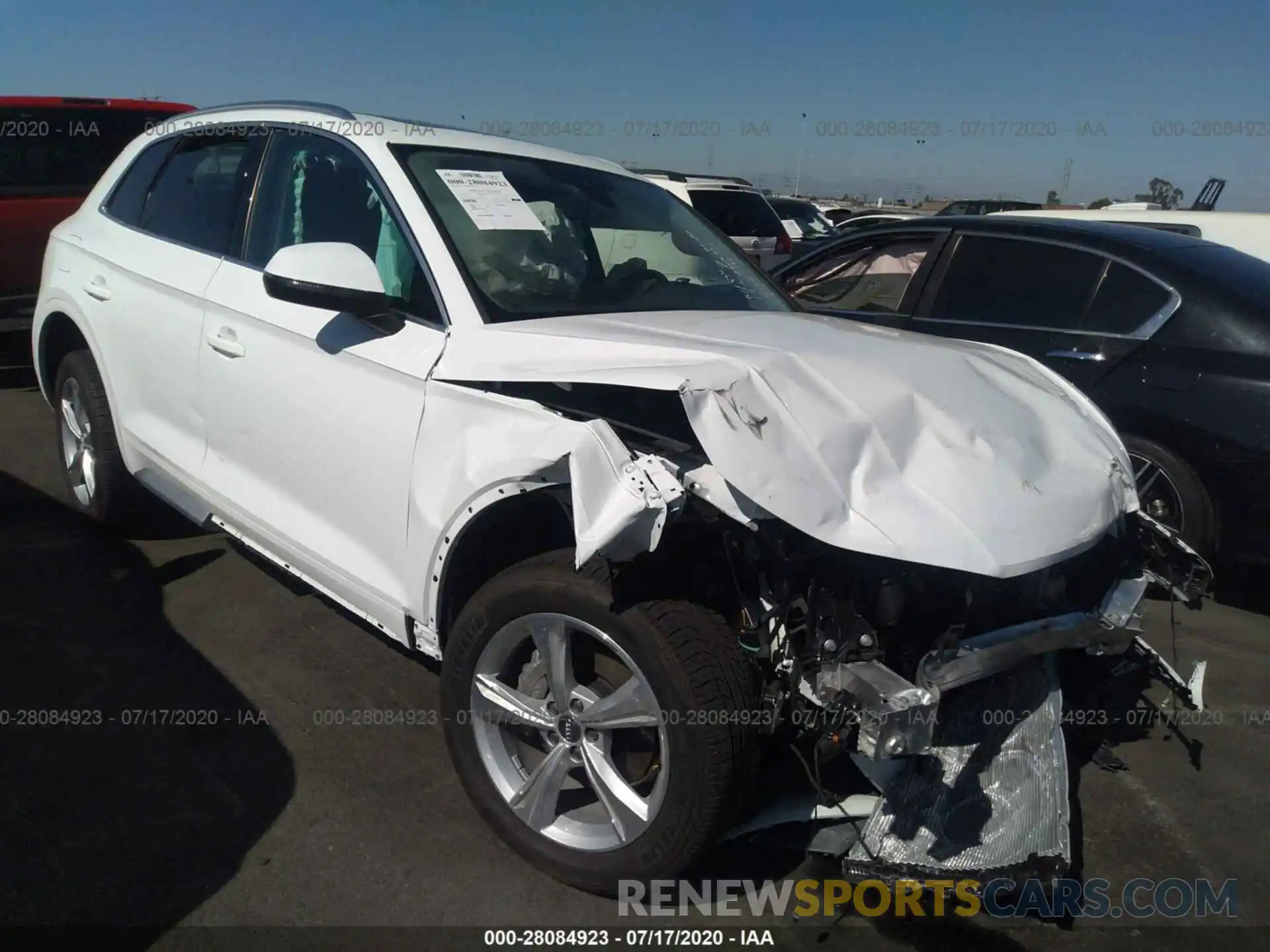 1 Photograph of a damaged car WA1ANAFYXL2037889 AUDI Q5 2020