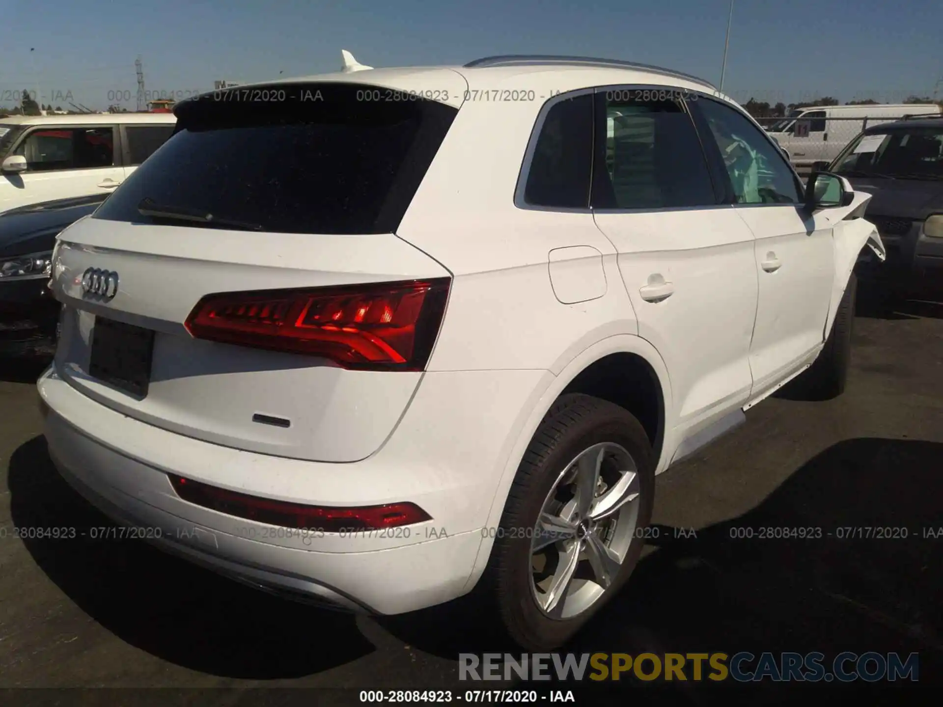 4 Фотография поврежденного автомобиля WA1ANAFYXL2037889 AUDI Q5 2020