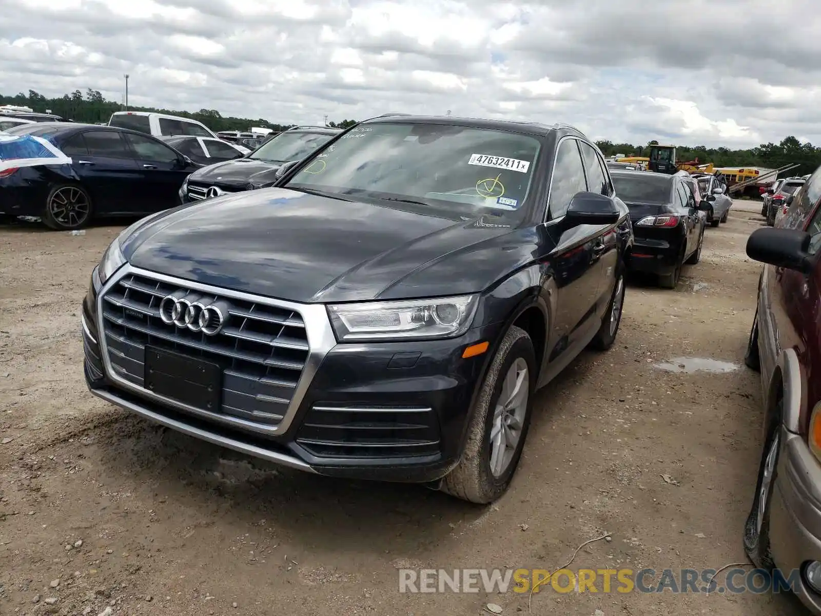 2 Photograph of a damaged car WA1ANAFYXL2039917 AUDI Q5 2020