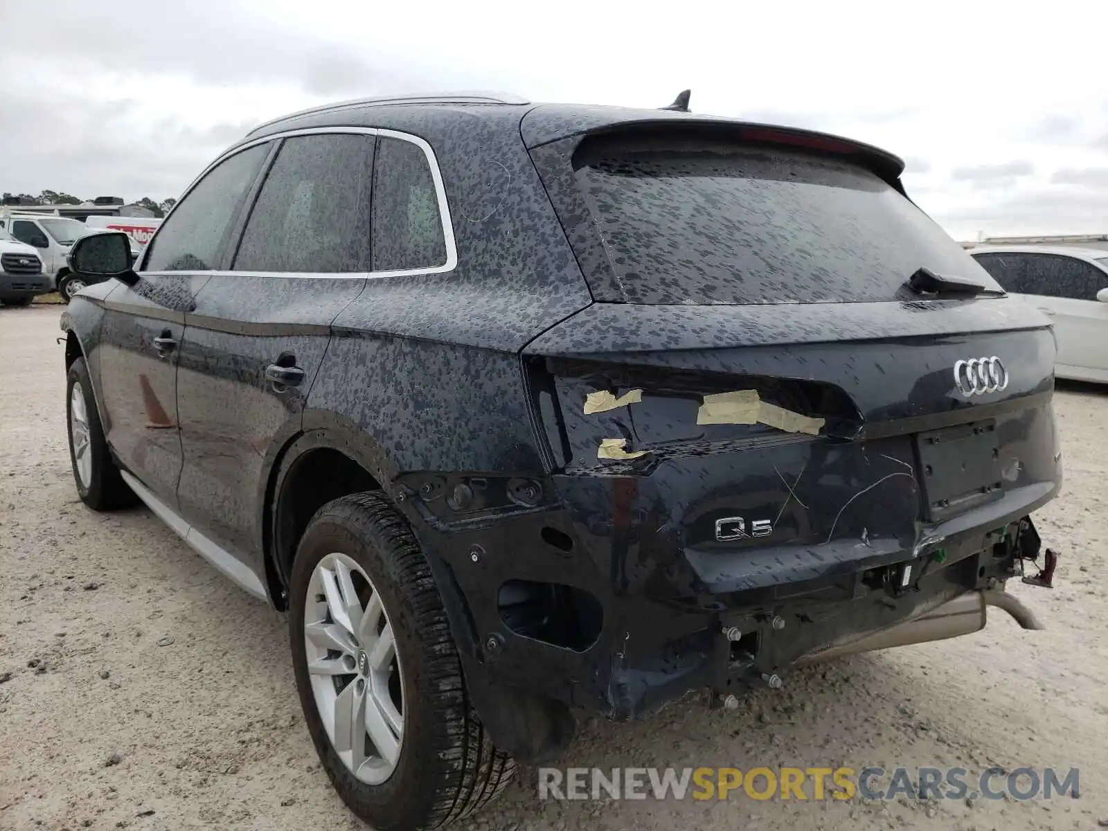 3 Photograph of a damaged car WA1ANAFYXL2055972 AUDI Q5 2020