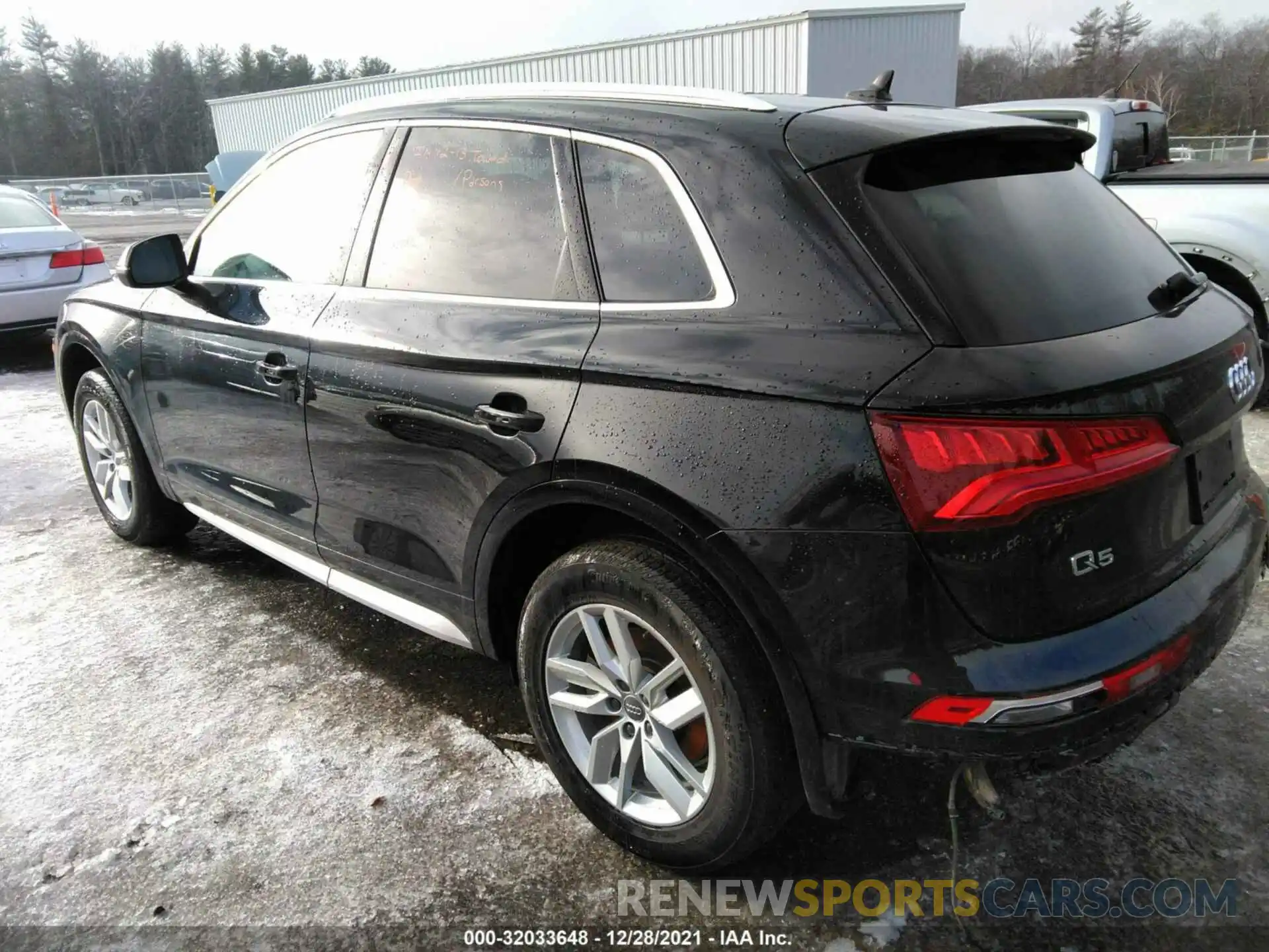 3 Фотография поврежденного автомобиля WA1ANAFYXL2074506 AUDI Q5 2020