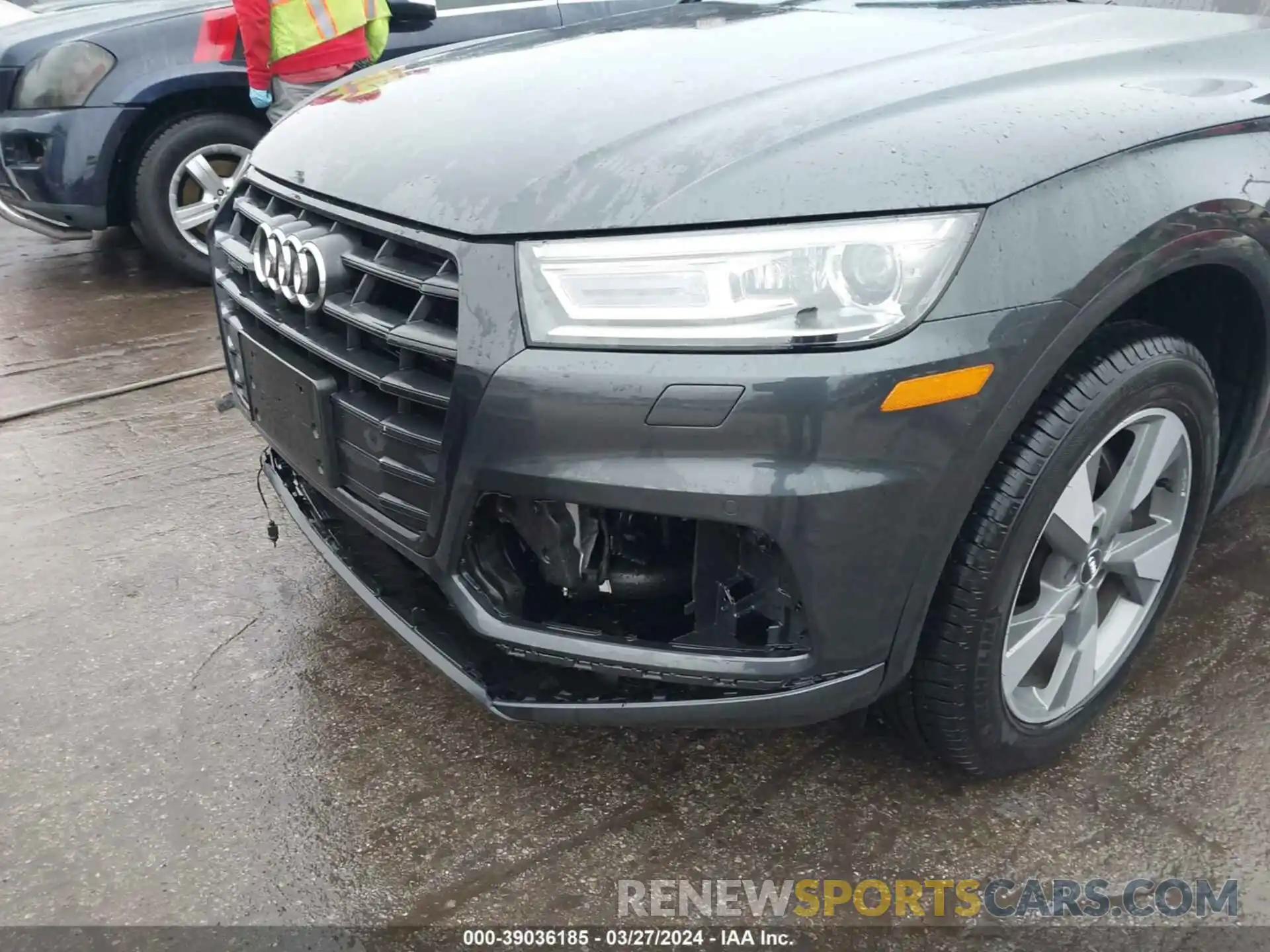 6 Photograph of a damaged car WA1ANAFYXL2077762 AUDI Q5 2020