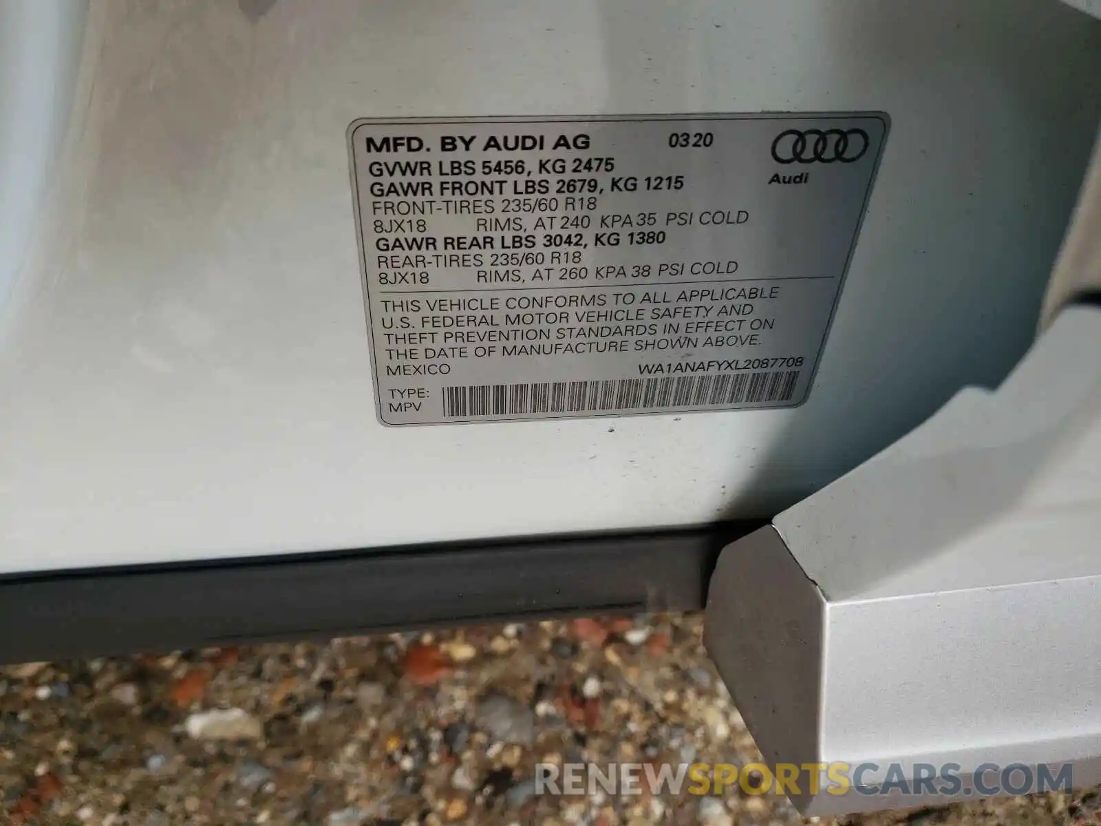 10 Photograph of a damaged car WA1ANAFYXL2087708 AUDI Q5 2020