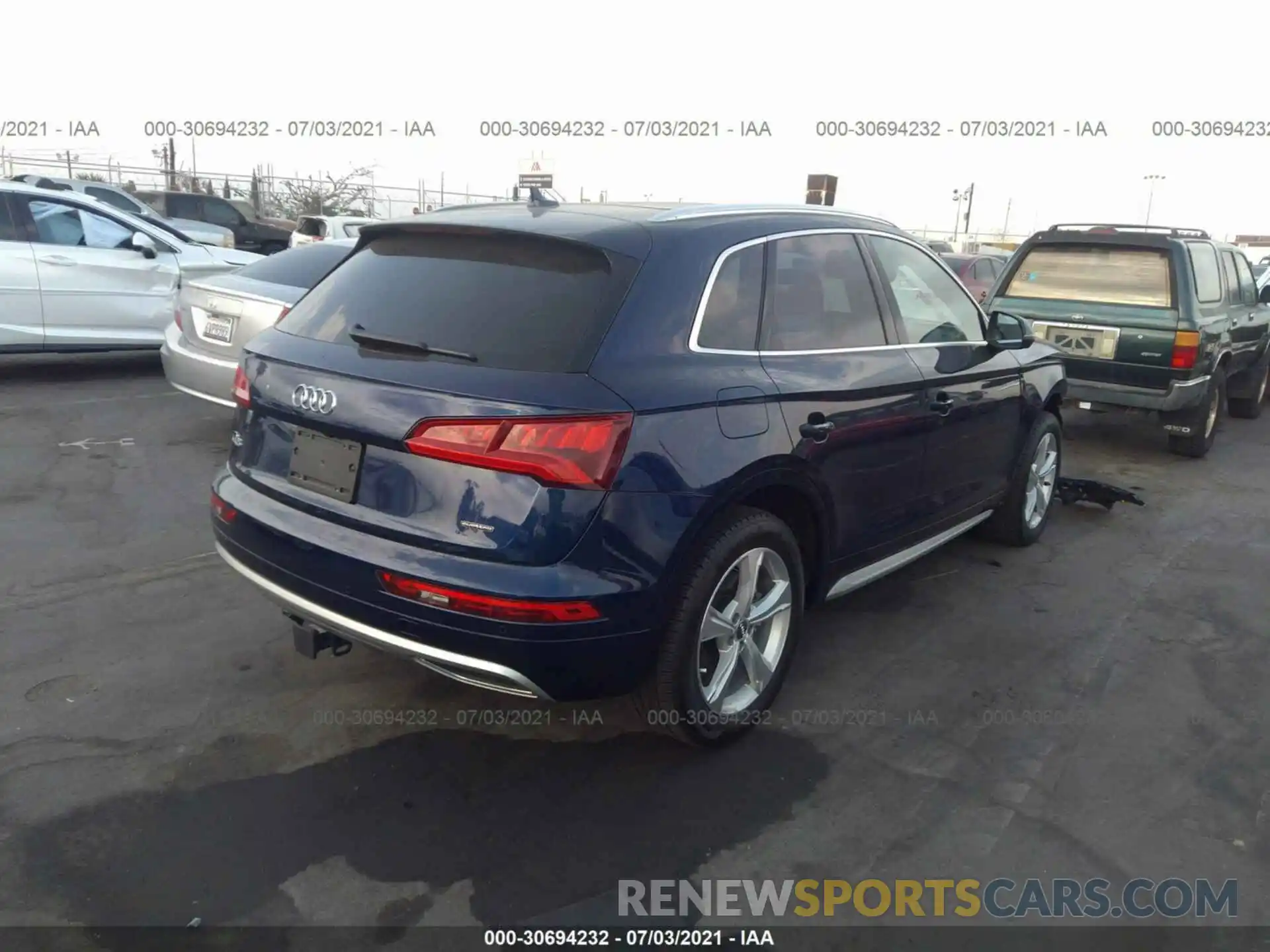 4 Фотография поврежденного автомобиля WA1ANAFYXL2100277 AUDI Q5 2020