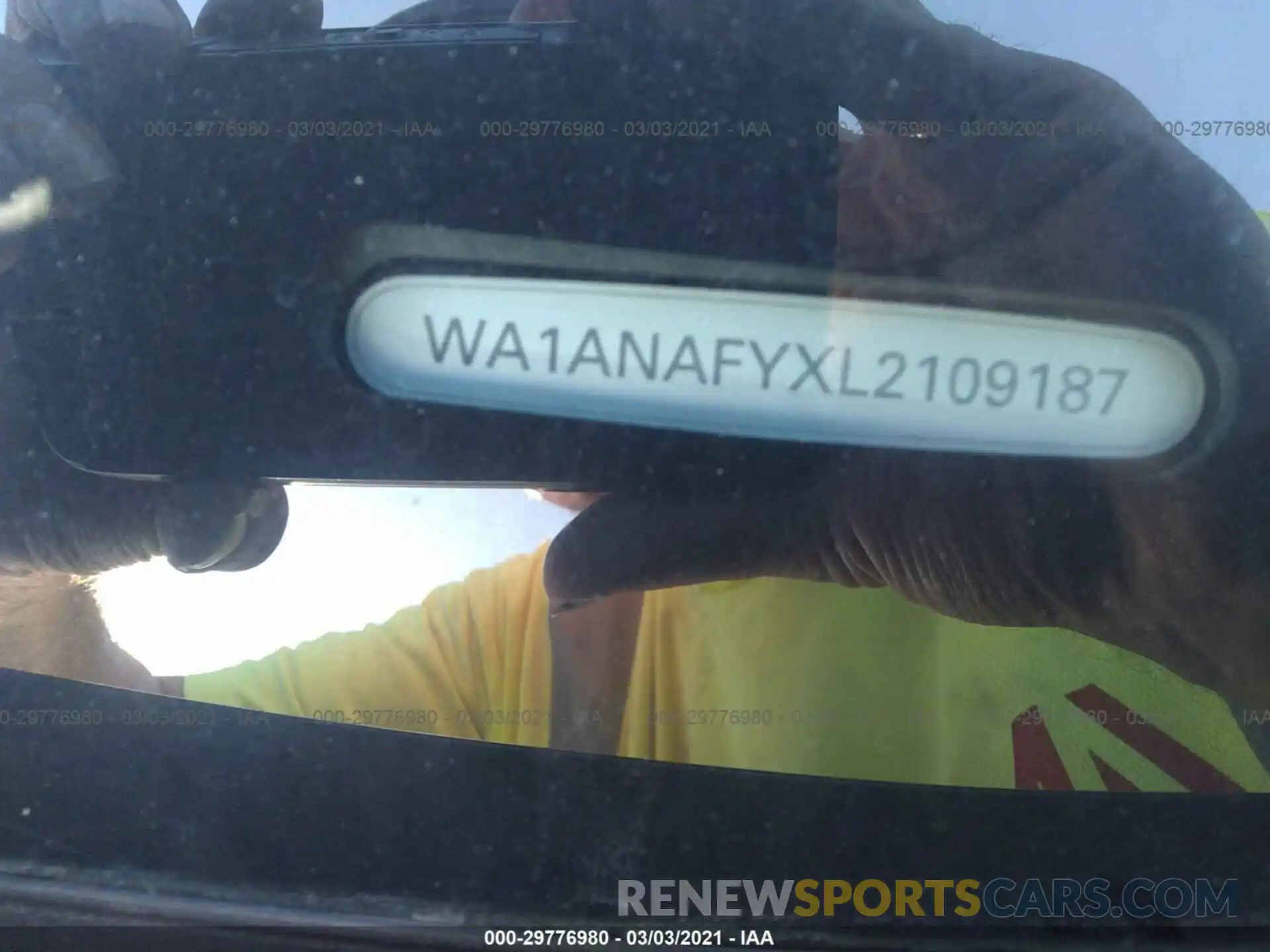 9 Photograph of a damaged car WA1ANAFYXL2109187 AUDI Q5 2020