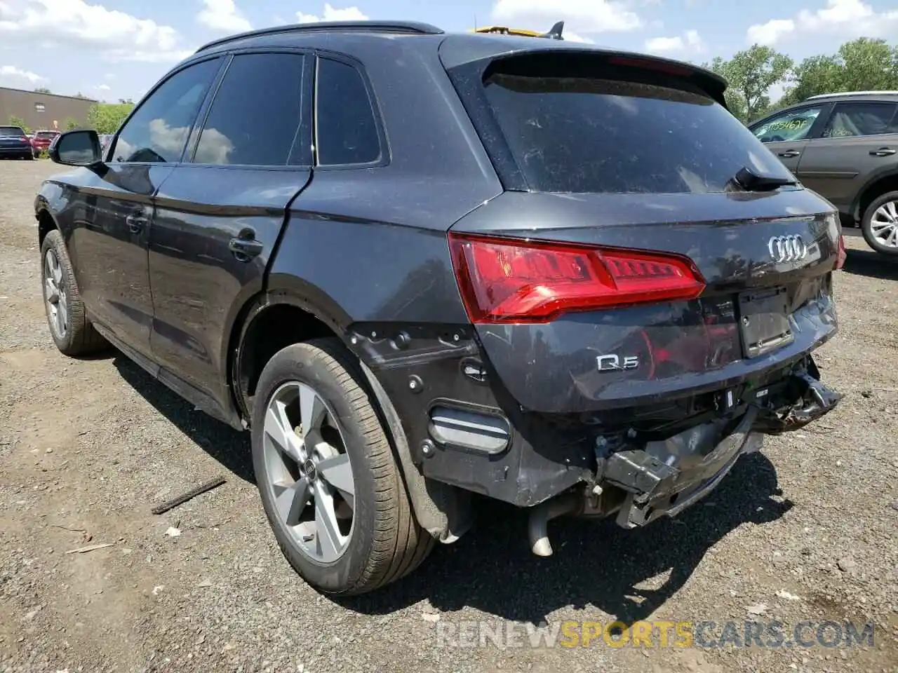 3 Фотография поврежденного автомобиля WA1ANAFYXL2123168 AUDI Q5 2020