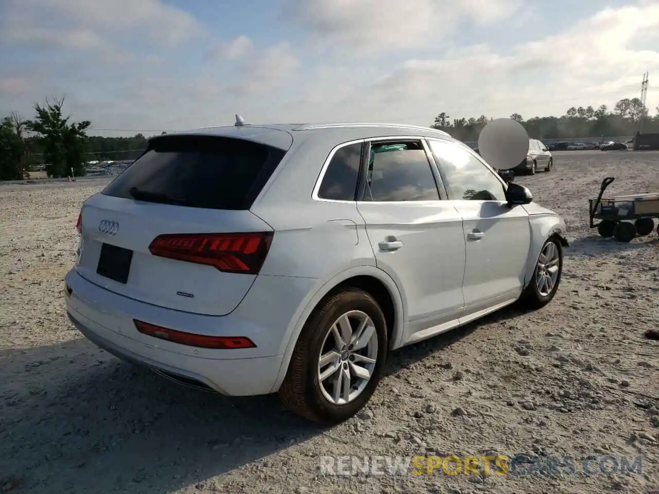 4 Фотография поврежденного автомобиля WA1ANBFY4L2071123 AUDI Q5 2020