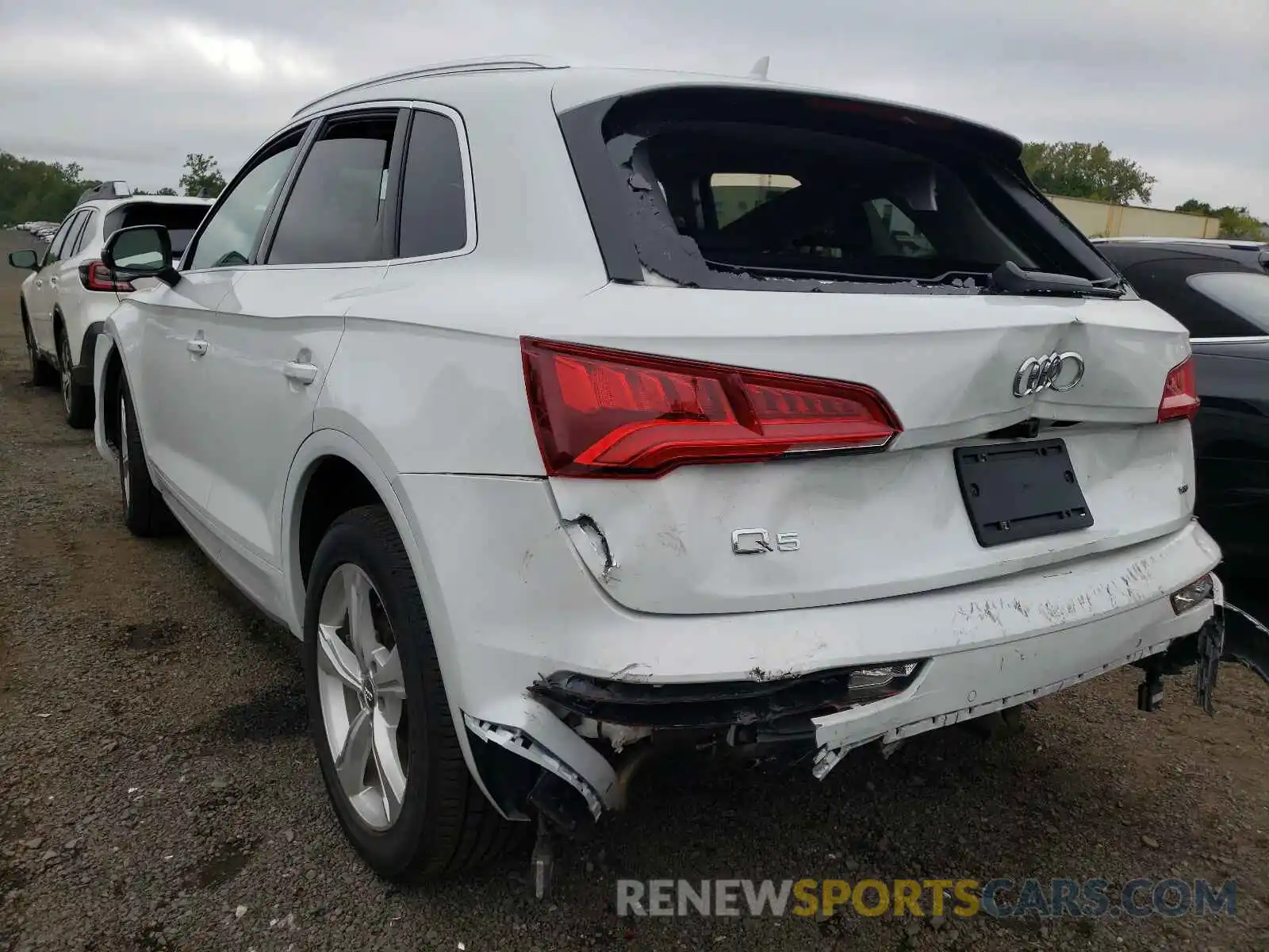 3 Photograph of a damaged car WA1BNAFY0L2008891 AUDI Q5 2020