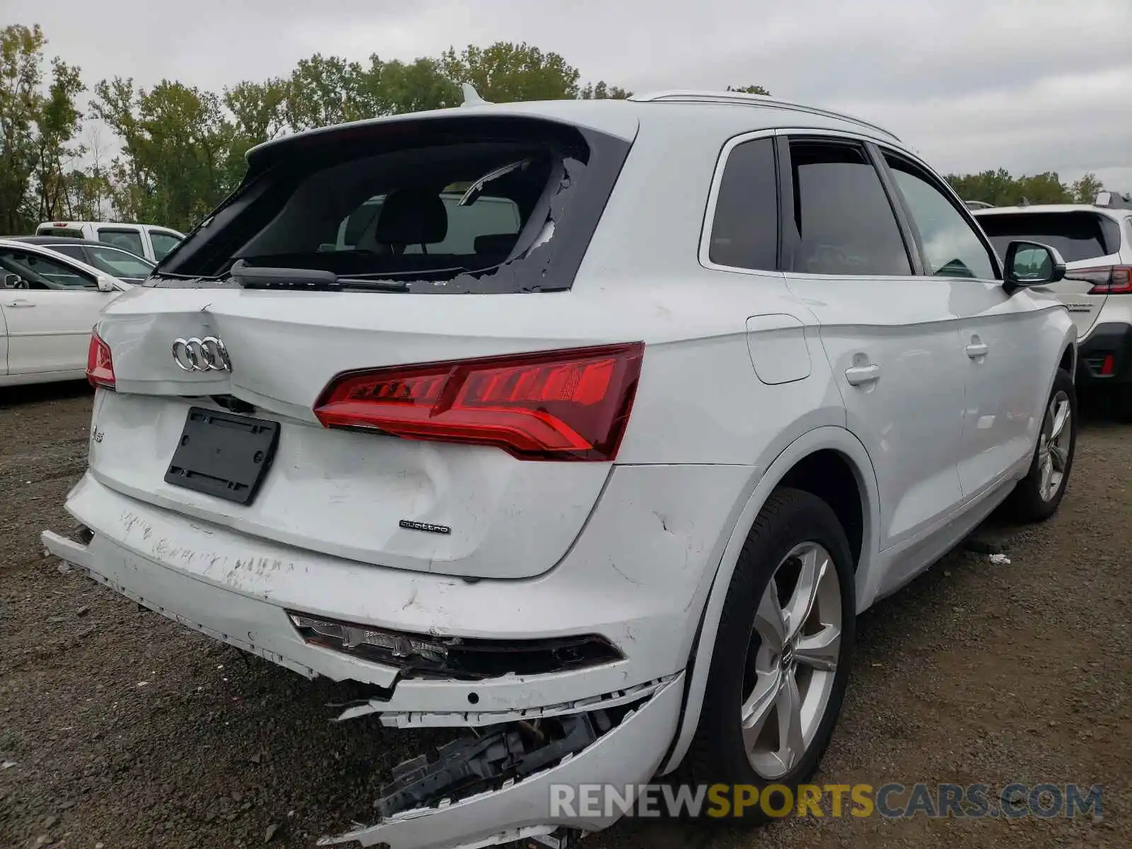 4 Photograph of a damaged car WA1BNAFY0L2008891 AUDI Q5 2020