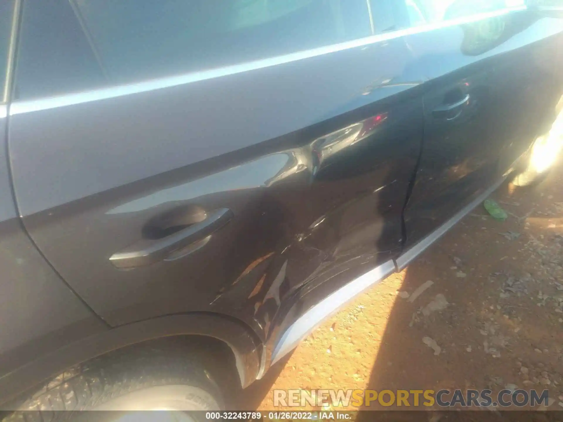 6 Photograph of a damaged car WA1BNAFY0L2013525 AUDI Q5 2020