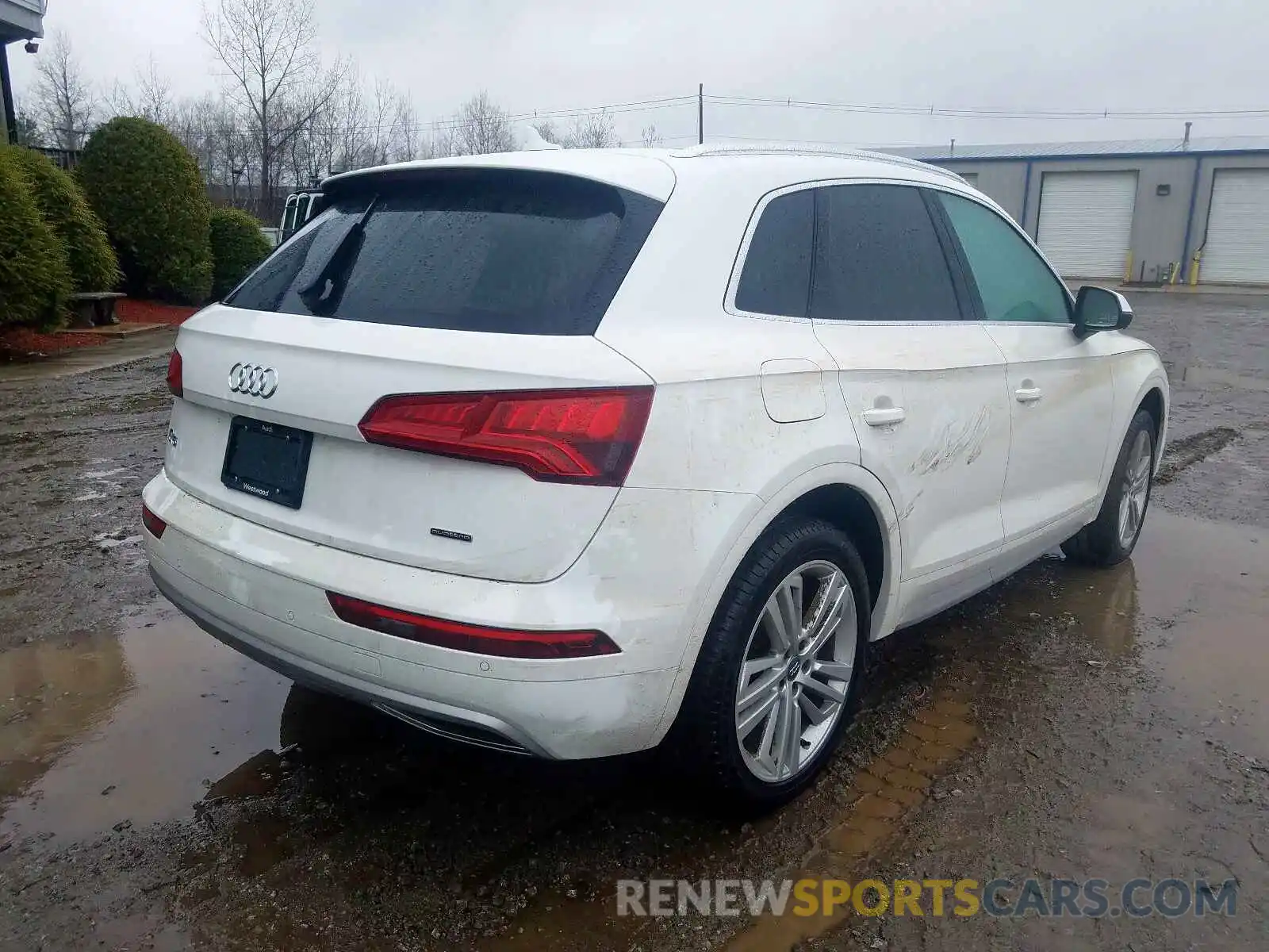 4 Photograph of a damaged car WA1BNAFY0L2018451 AUDI Q5 2020