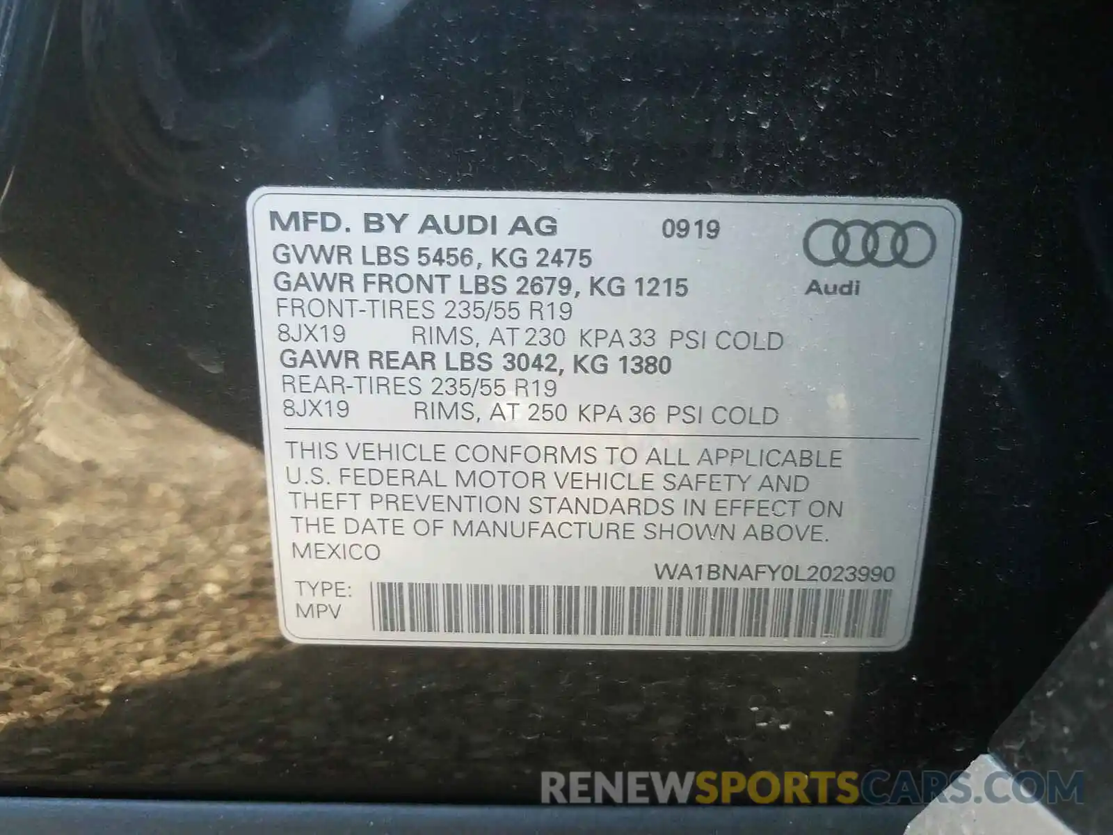 10 Photograph of a damaged car WA1BNAFY0L2023990 AUDI Q5 2020