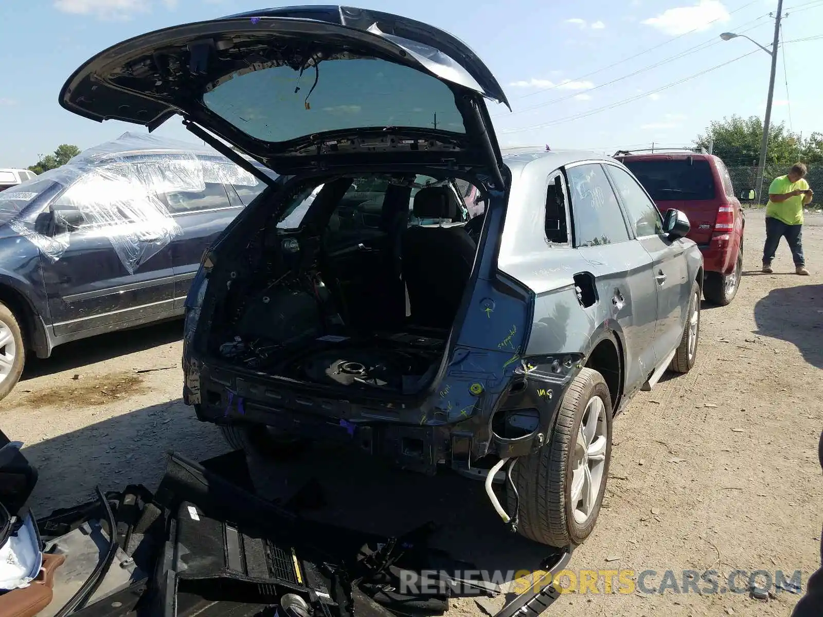 4 Photograph of a damaged car WA1BNAFY0L2076222 AUDI Q5 2020