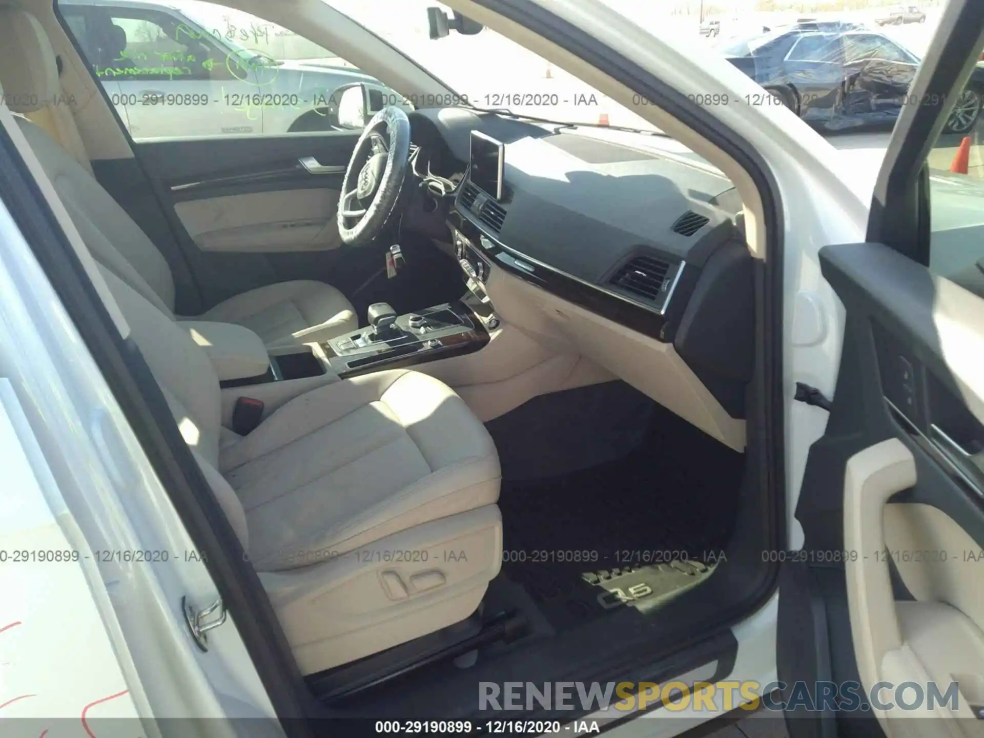 5 Photograph of a damaged car WA1BNAFY1L2021701 AUDI Q5 2020